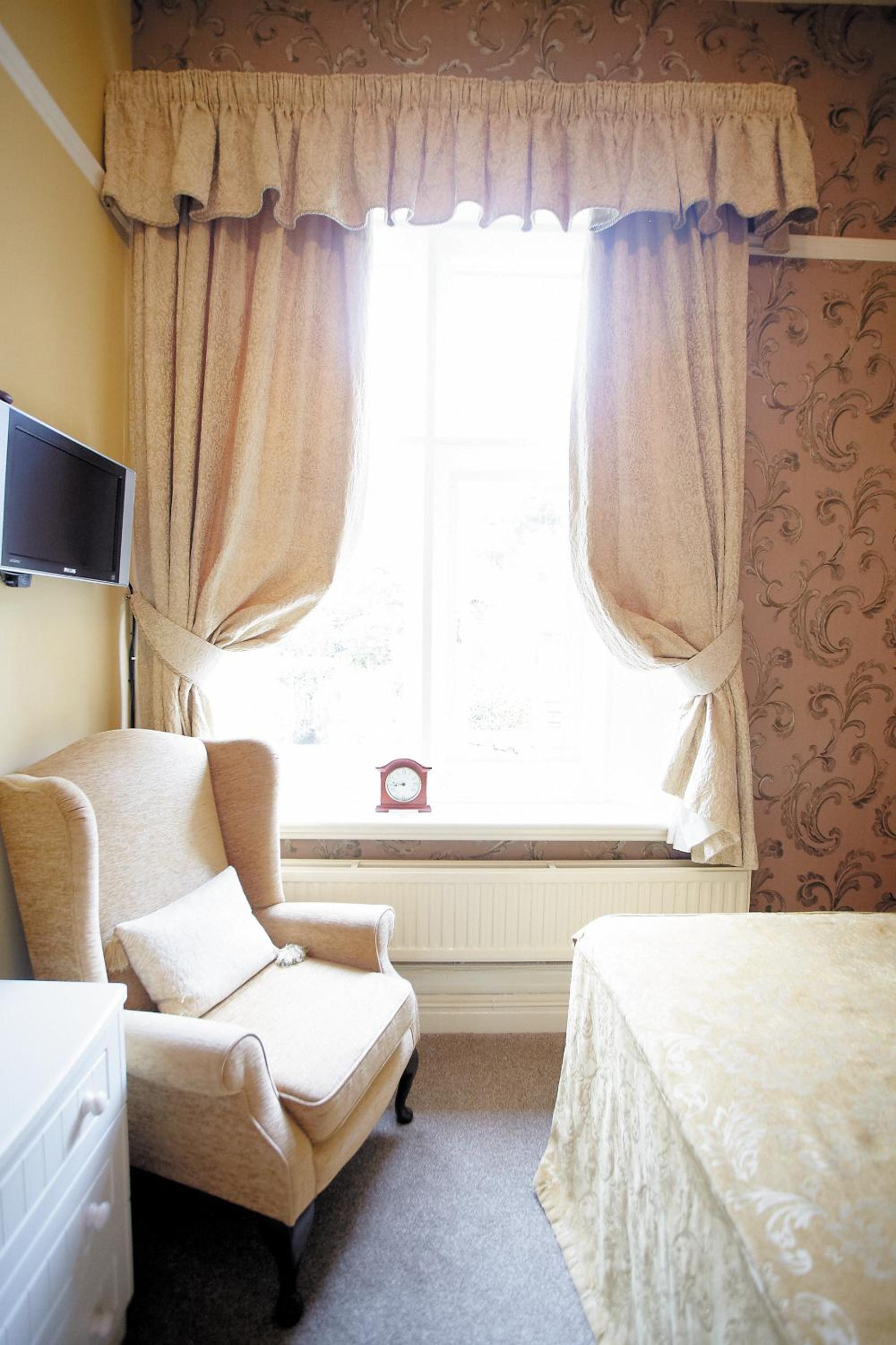 Double Room - Photo 11