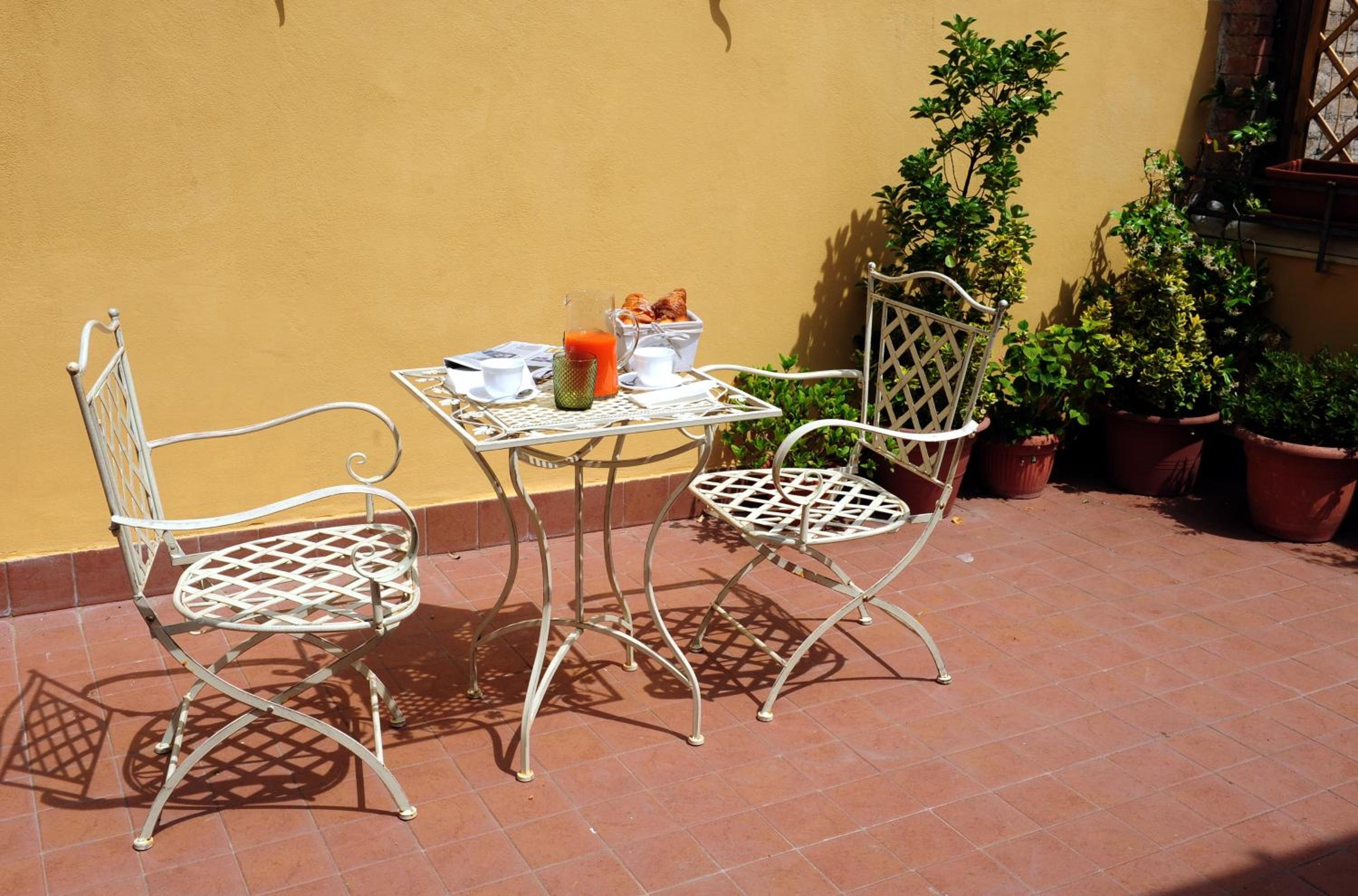 Apartment with Terrace photo 3