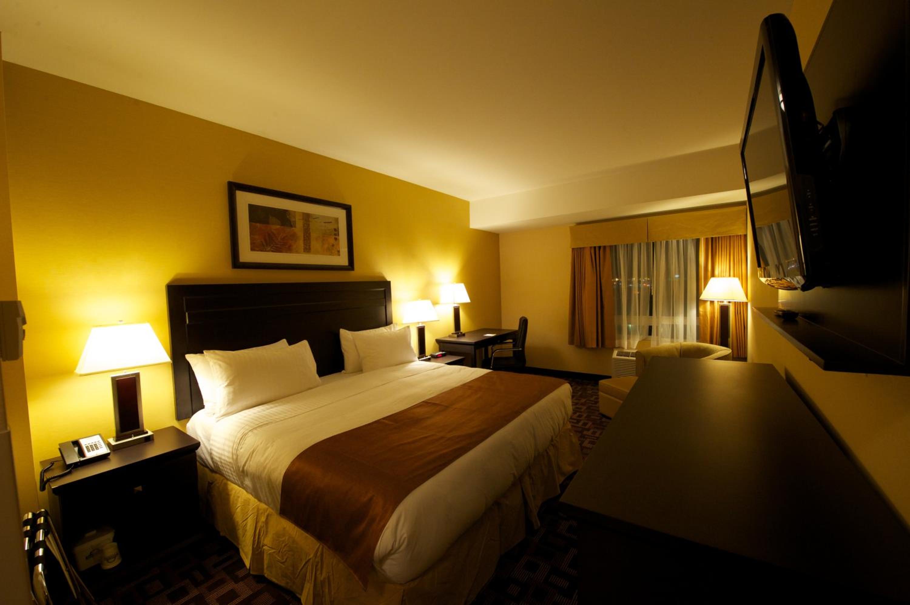 King Room - Disability Access - Non-Smoking photo 3