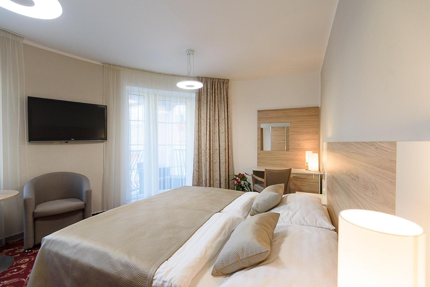 Double Room with Balcony photo 2