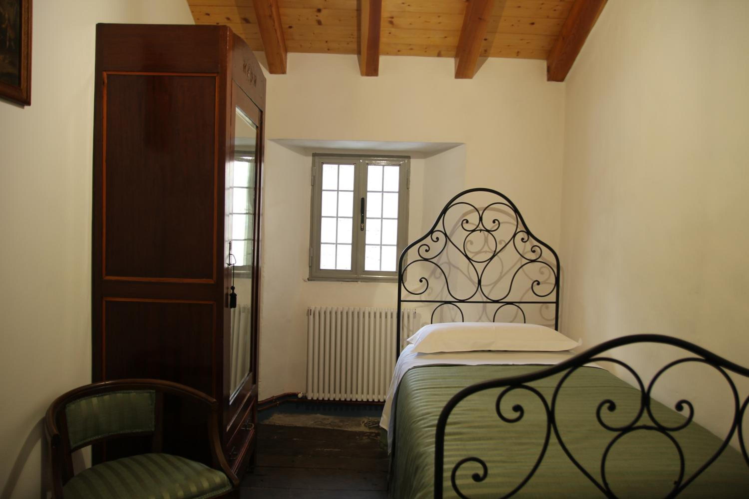 Classic Triple Room - Photo 6