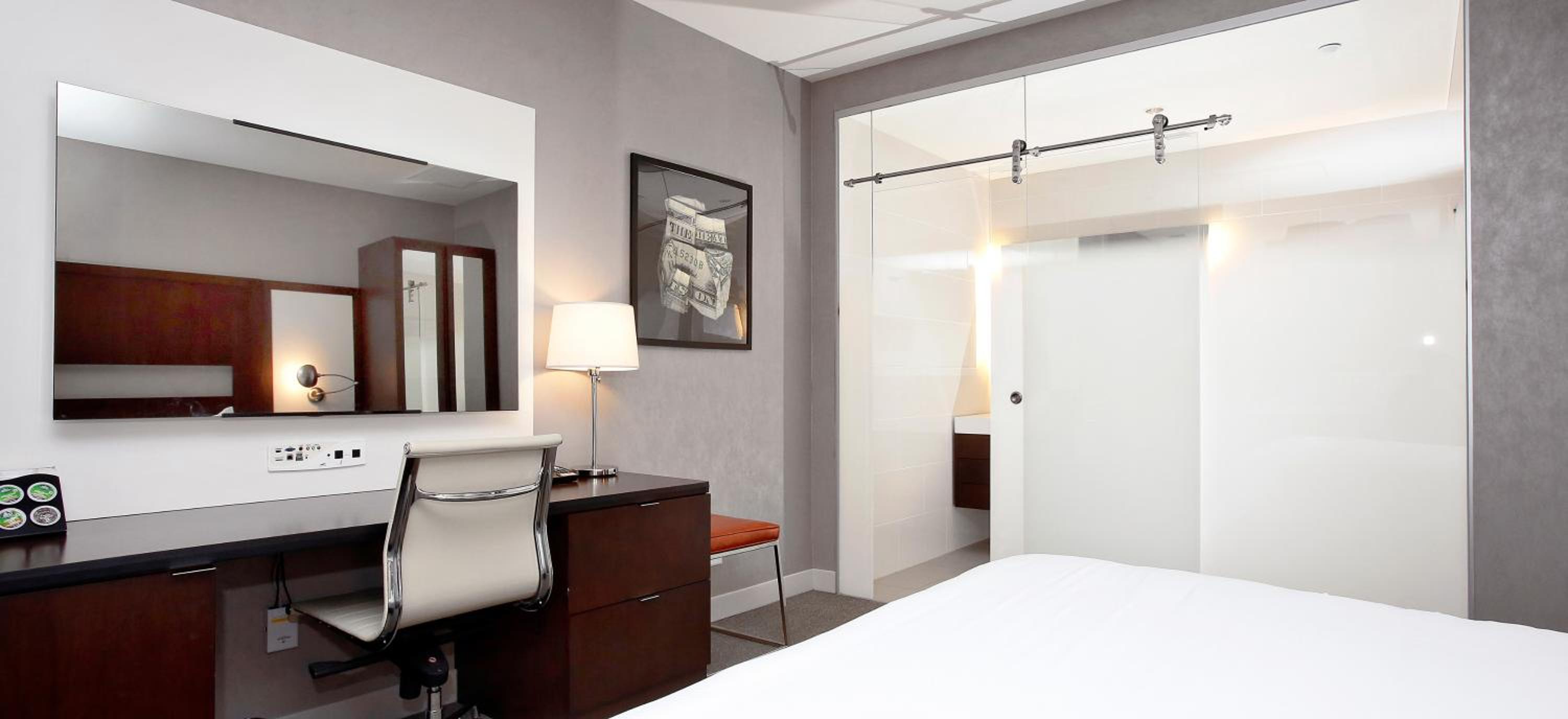 King Room Courtyard - Photo 4