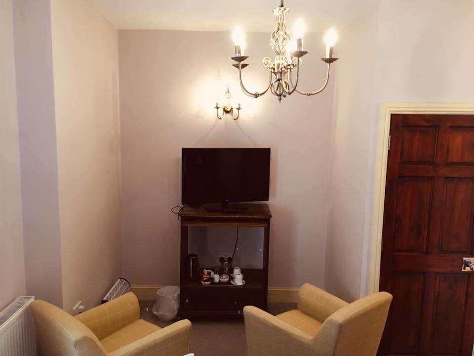 Deluxe Double Room - Photo 11