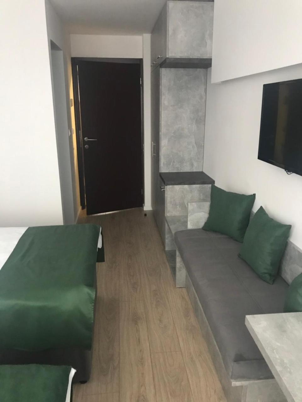 Deluxe Double or Twin Room with City View - Photo 2