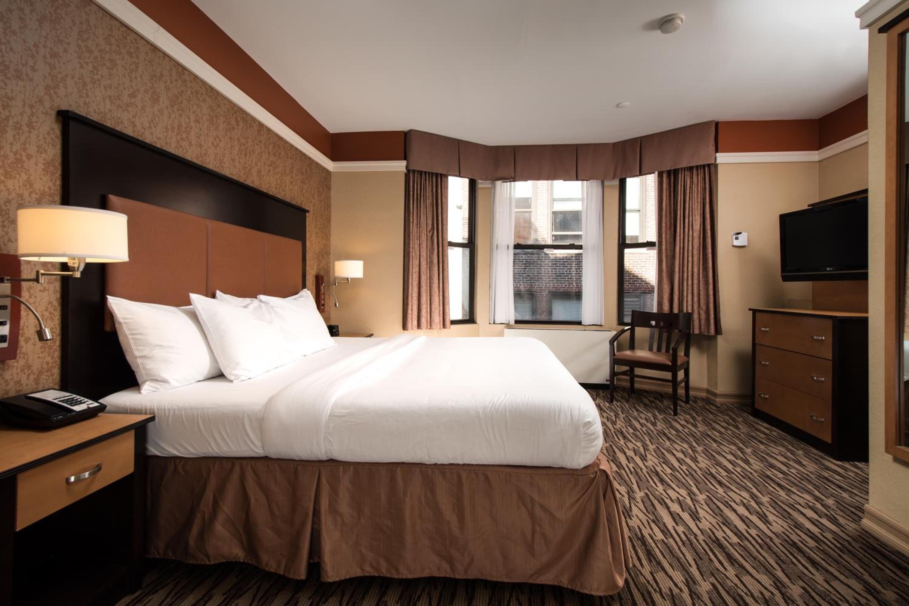The Hotel at Fifth Avenue — photo 96