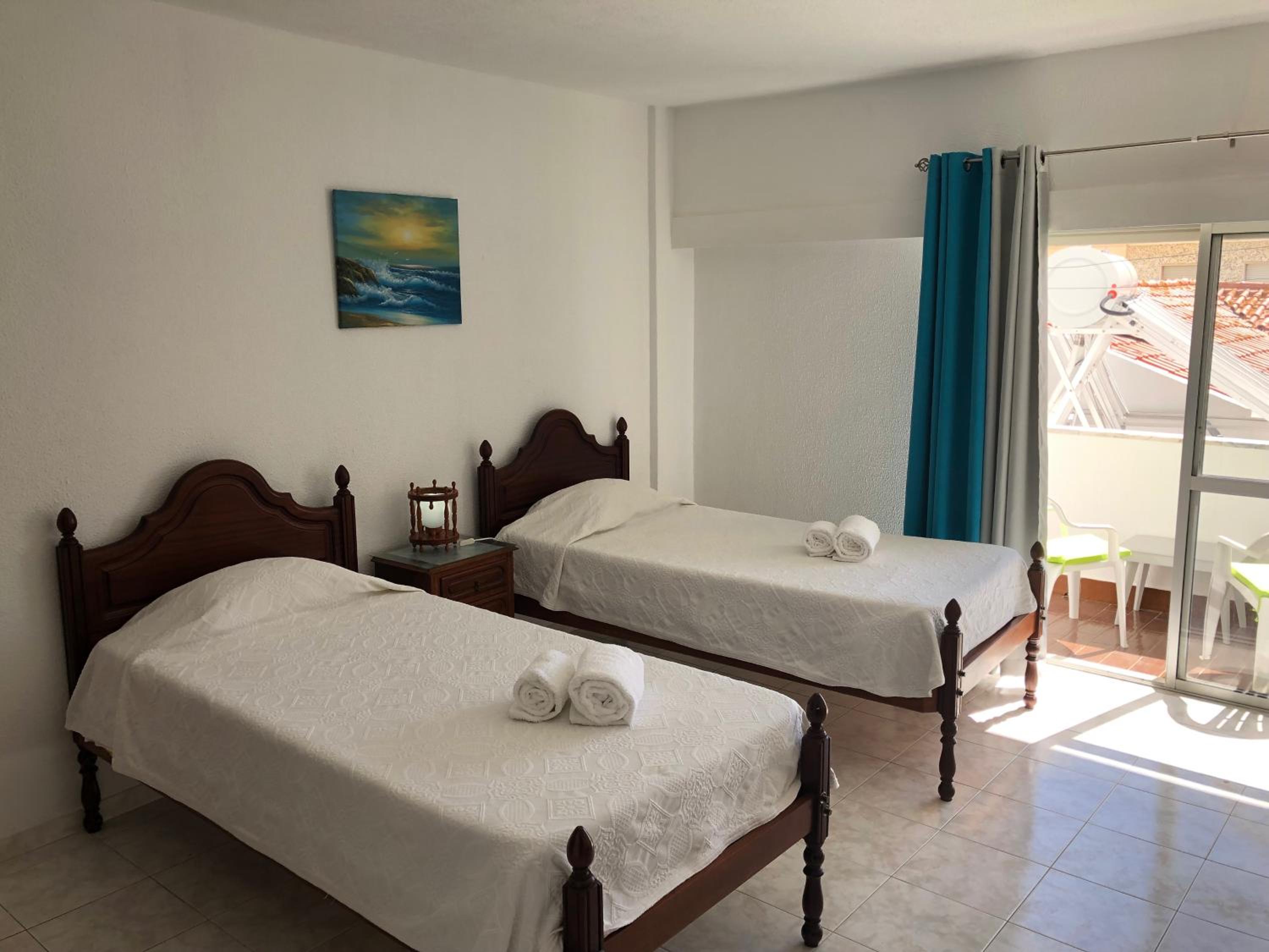 Double or Twin Room (shared bathroom) photo 1