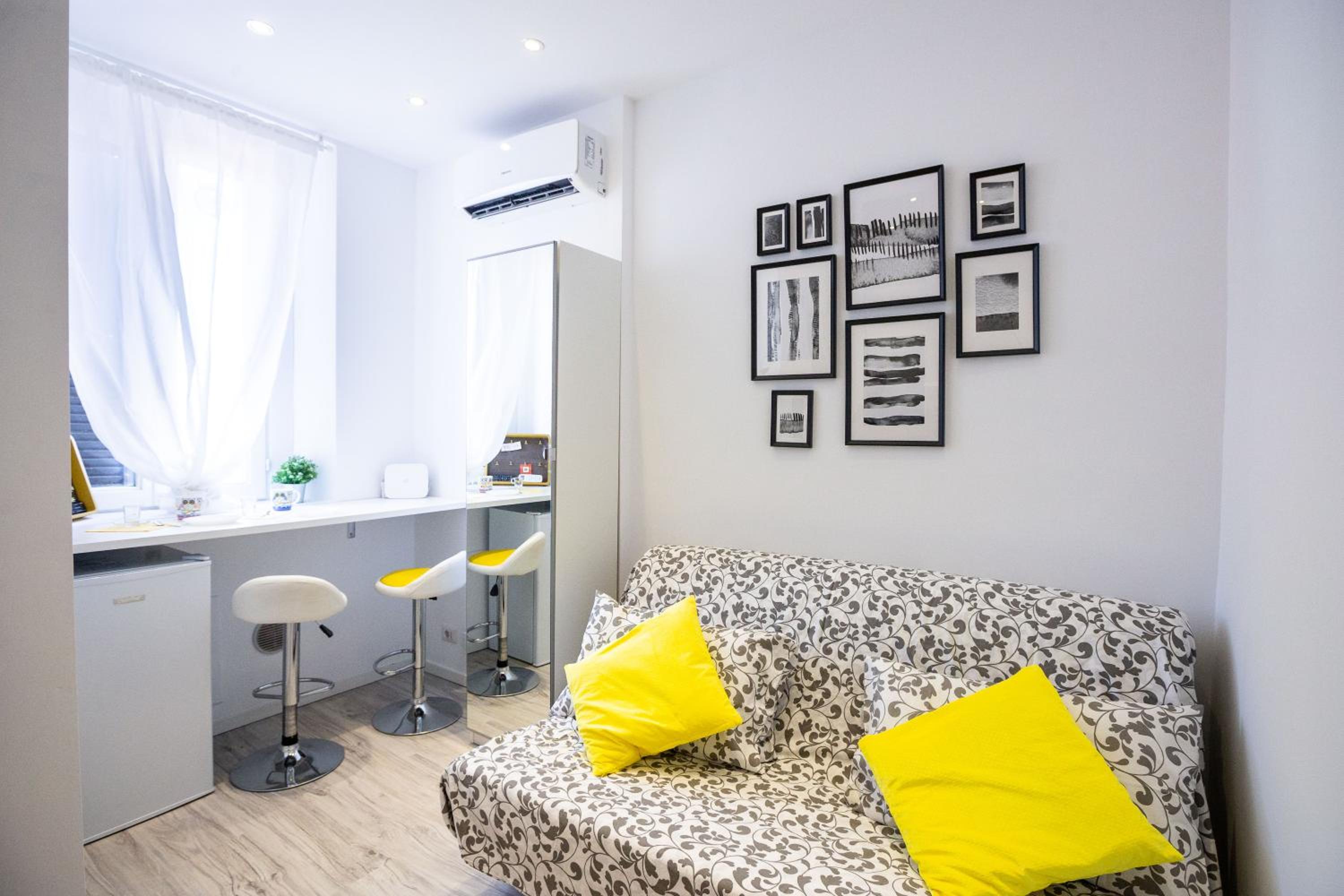 Studio Apartment