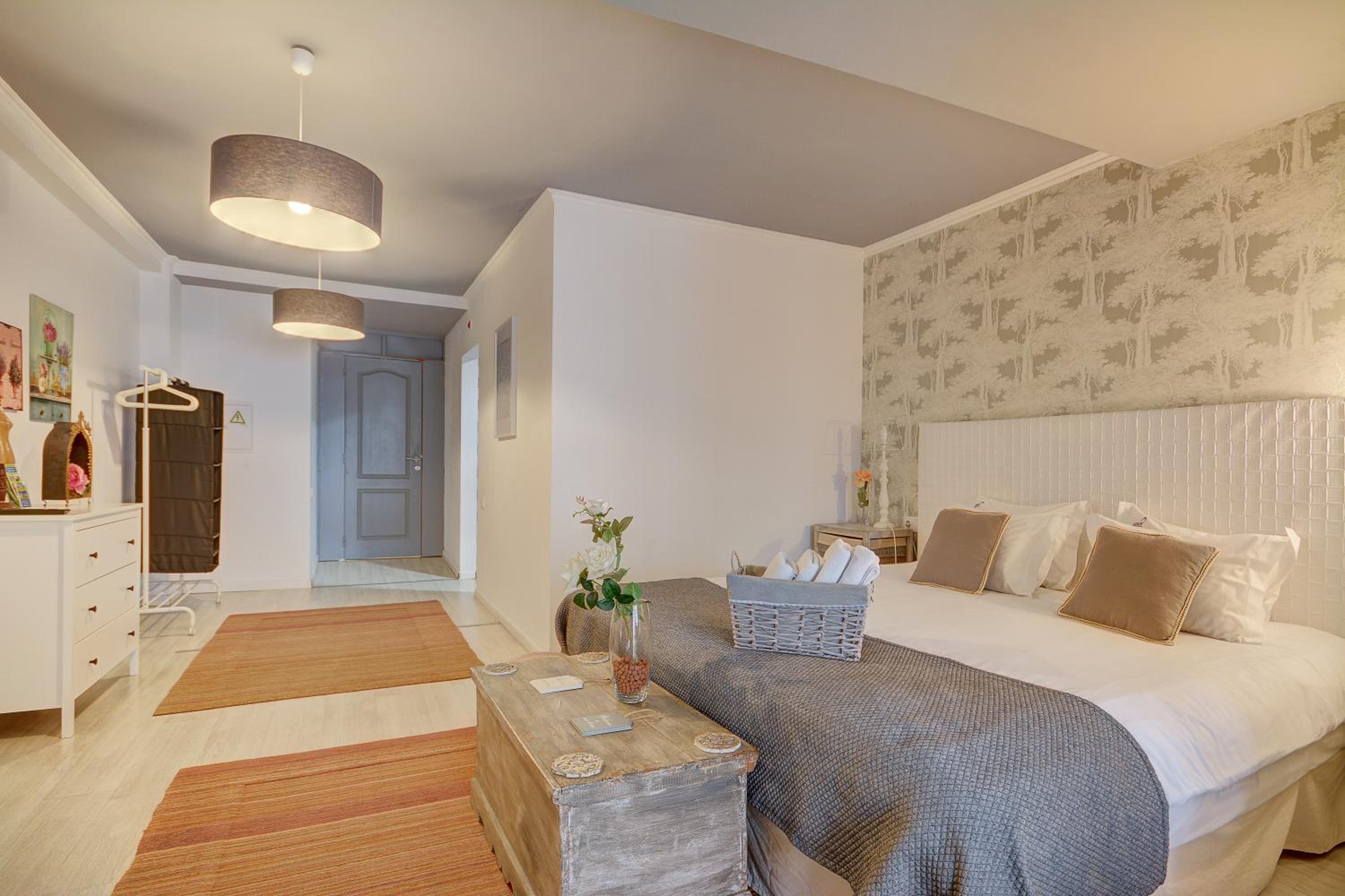 Studio Deluxe with Private Bathroom photo 1