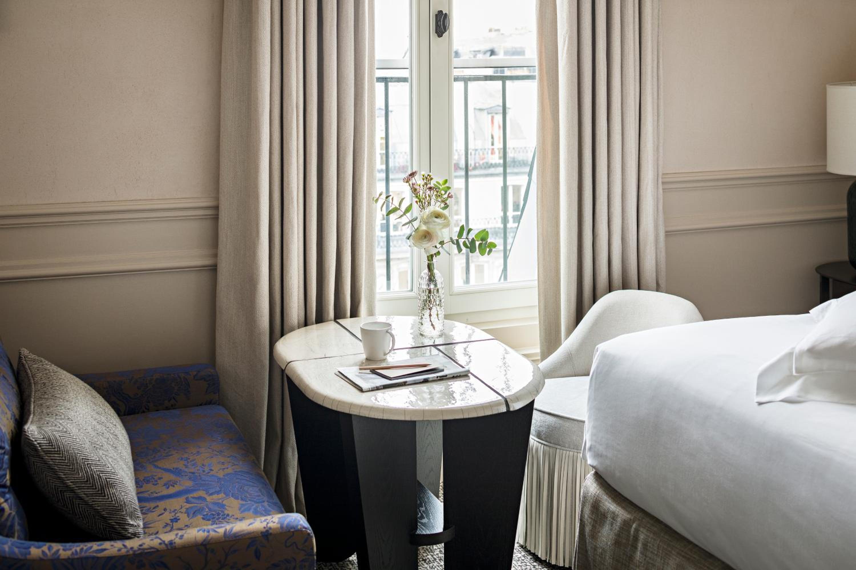 Chambre Supérieure avec 1 Lit Queen-Size – Vue sur Cour