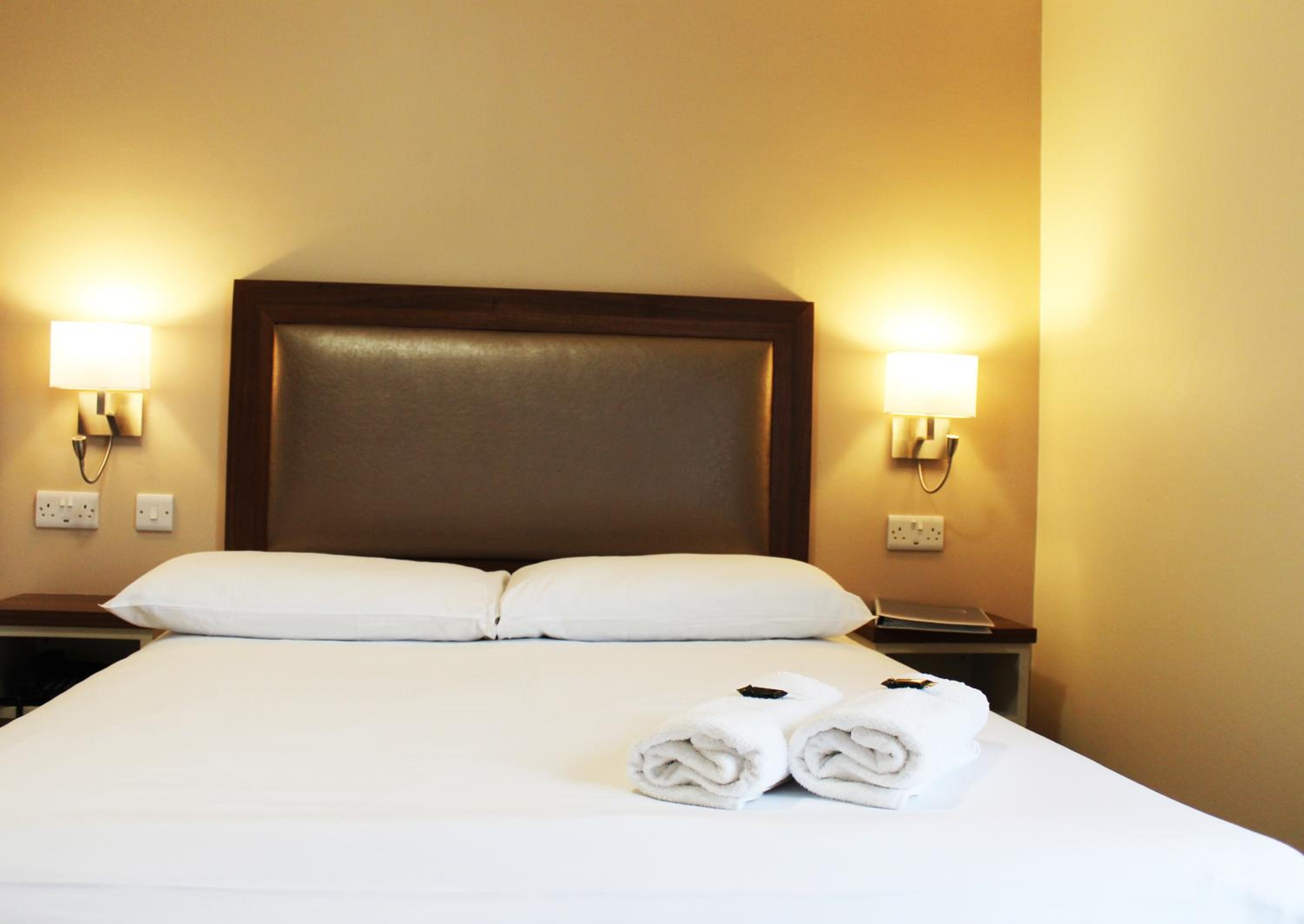 Double Room - Photo 2