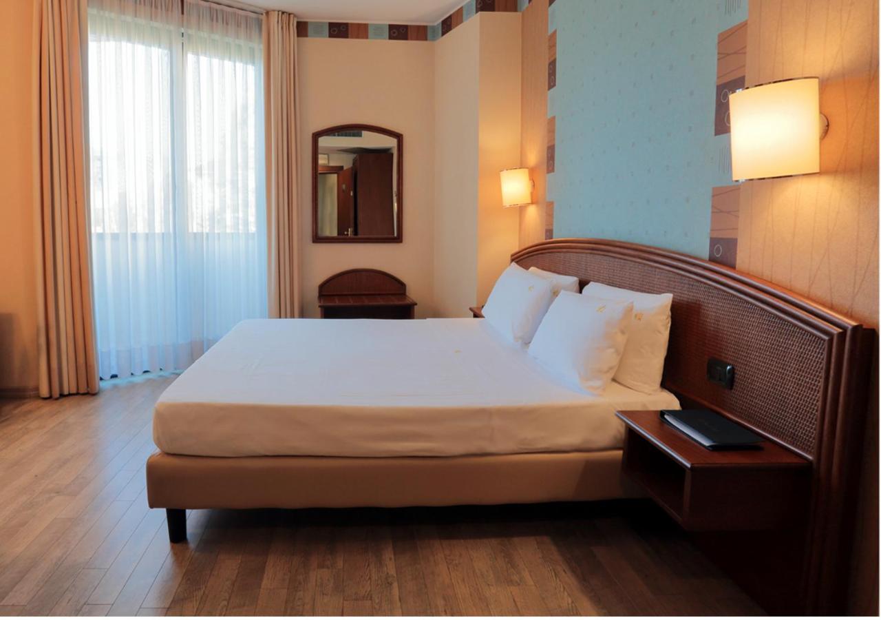 Superior Double or Twin Room photo 2