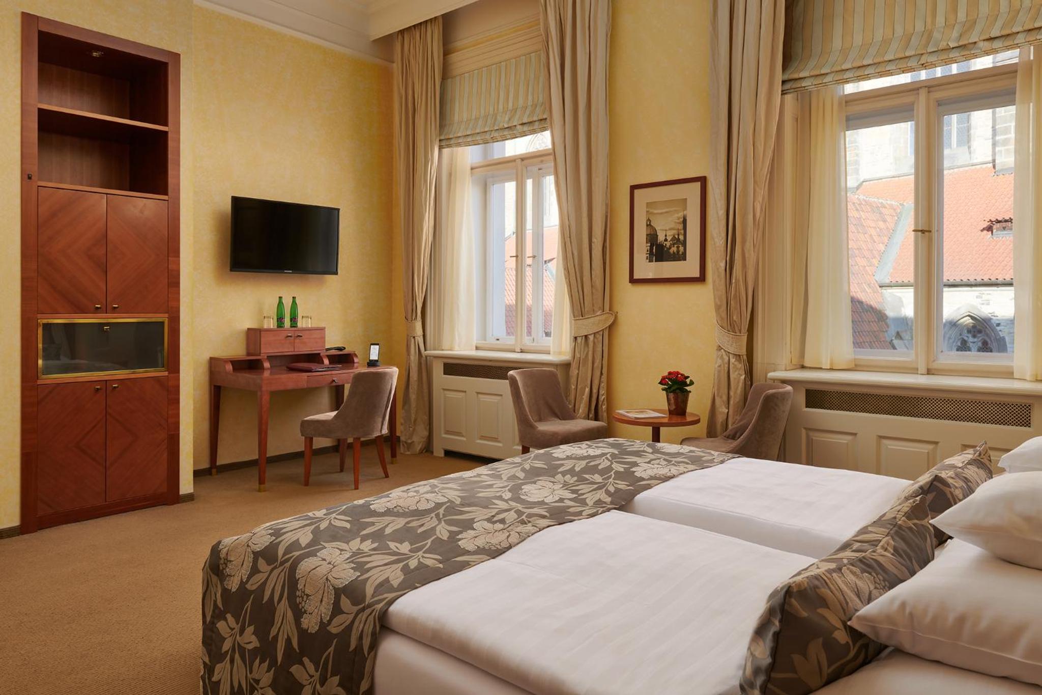 Superior Room thumbnail 5