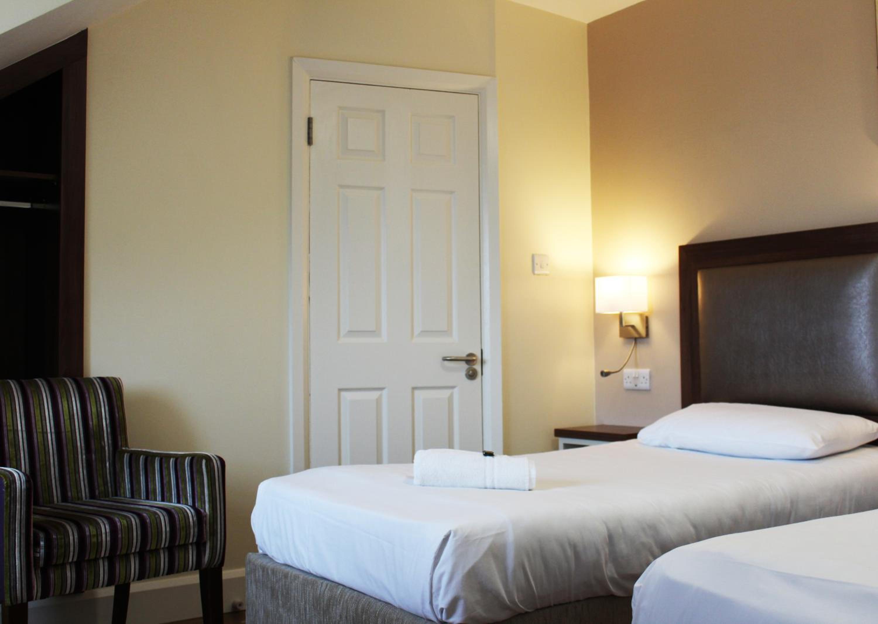 Triple Room - Photo 18