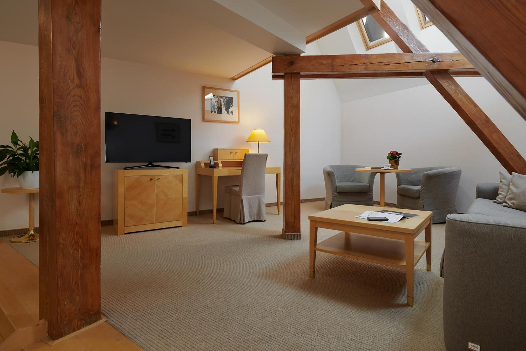 Attic Junior Suite