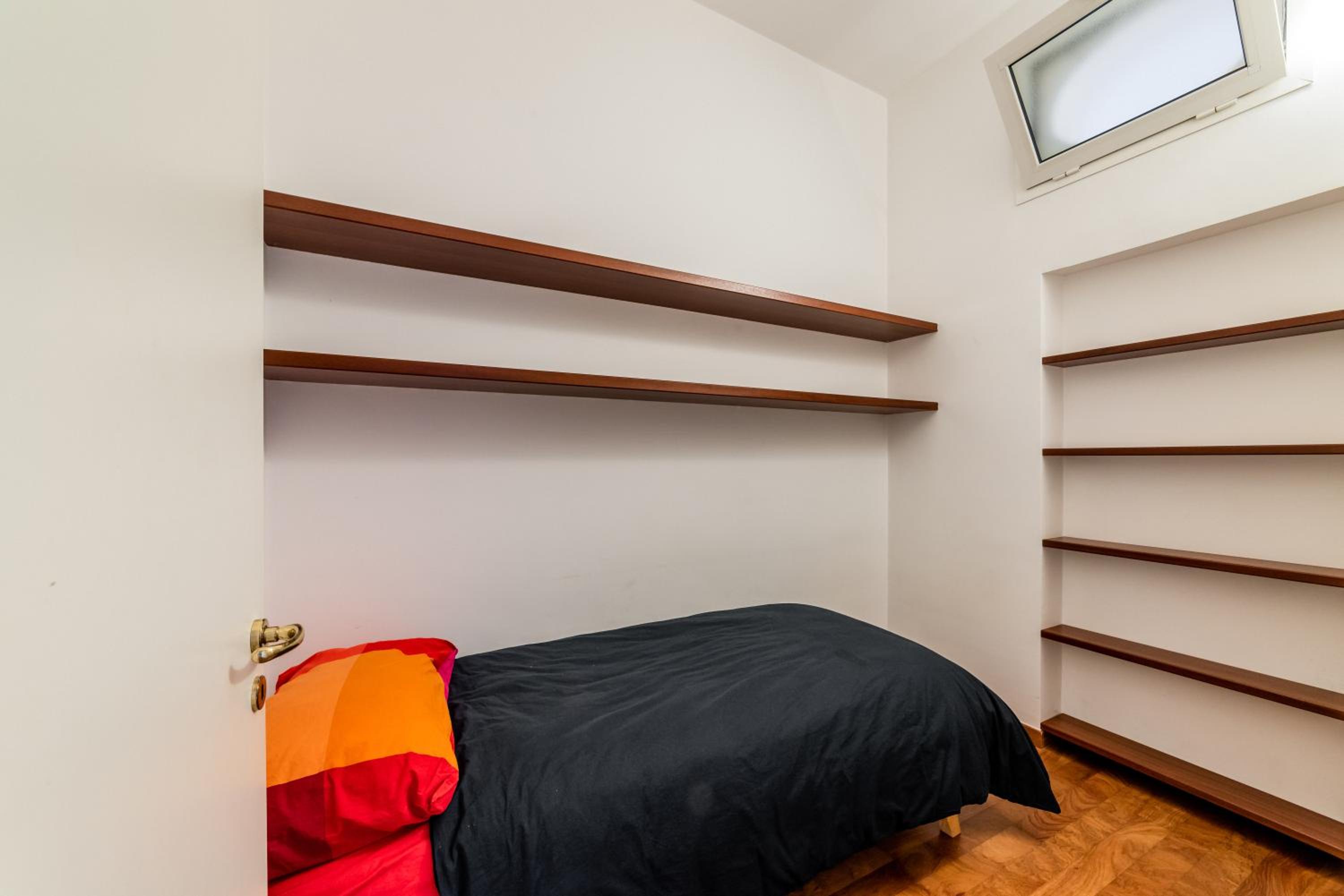 Three-Bedroom Apartment - Photo 13