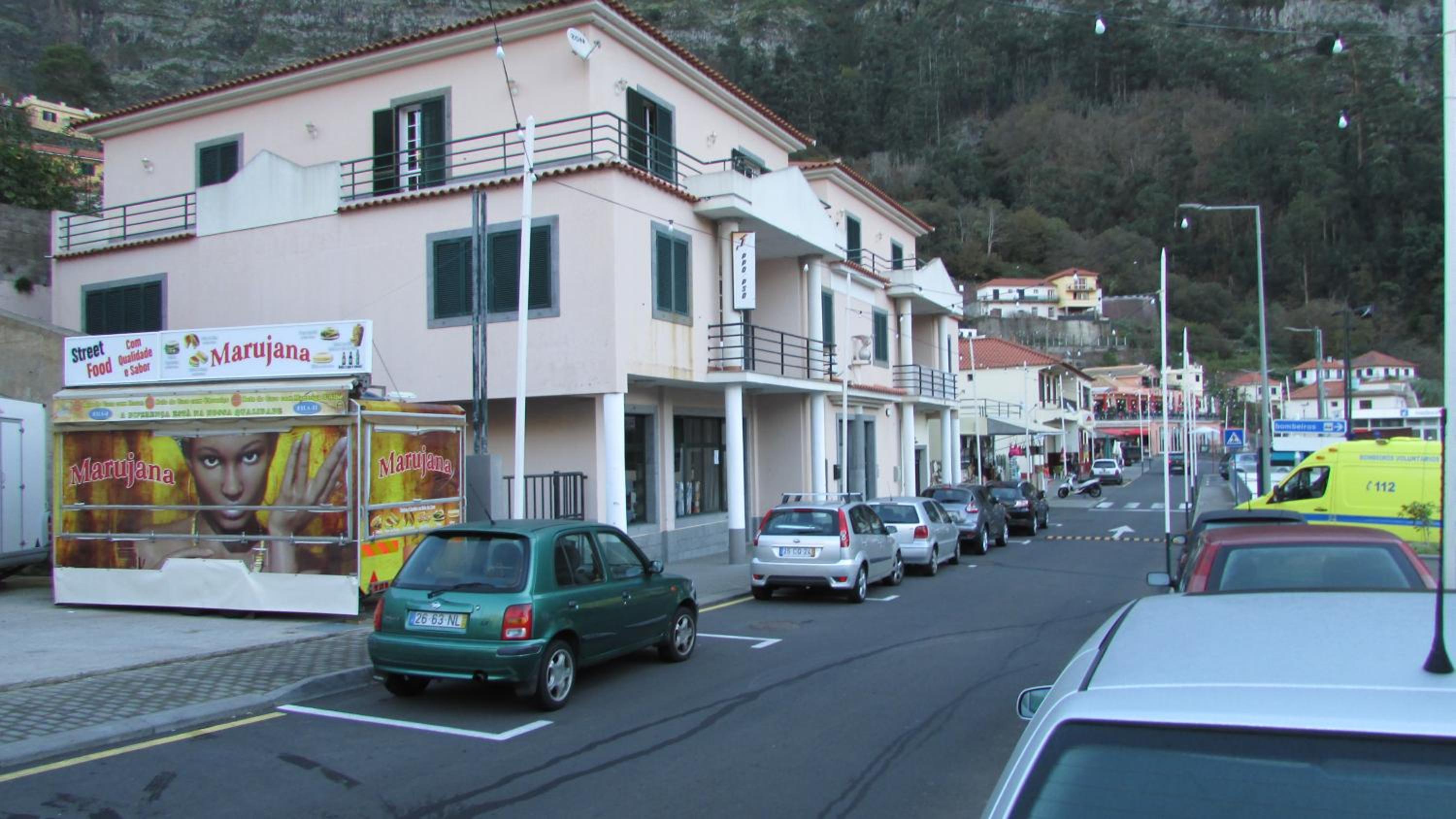 Apartment with Mountain View - Photo 43