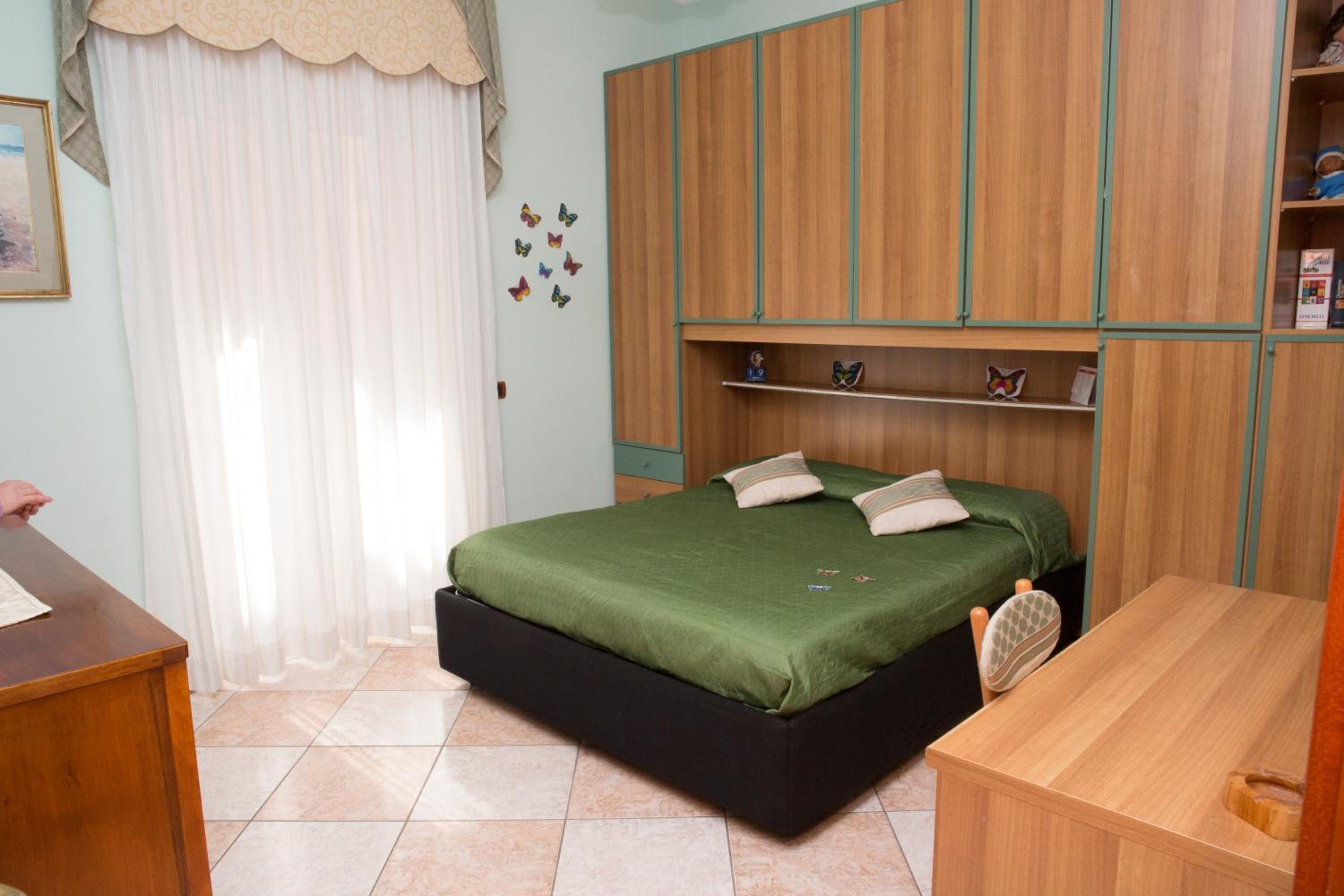 Double Room With Private External Bathroom