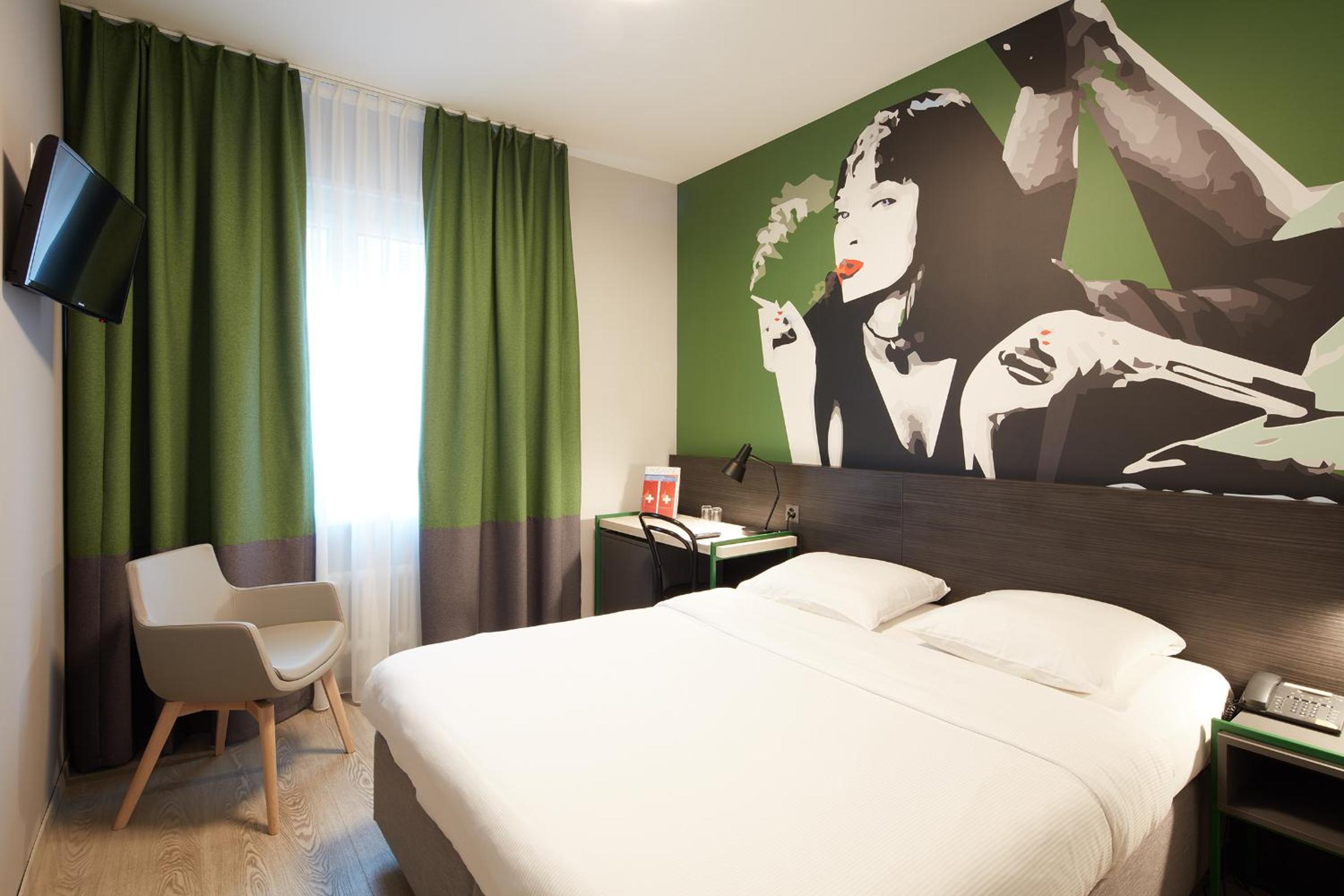 Single Room photo 2