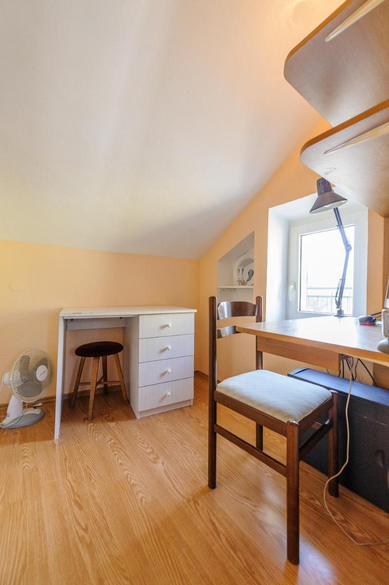 Duplex Two-Bedroom Apartment (5 Adults) - Photo 31