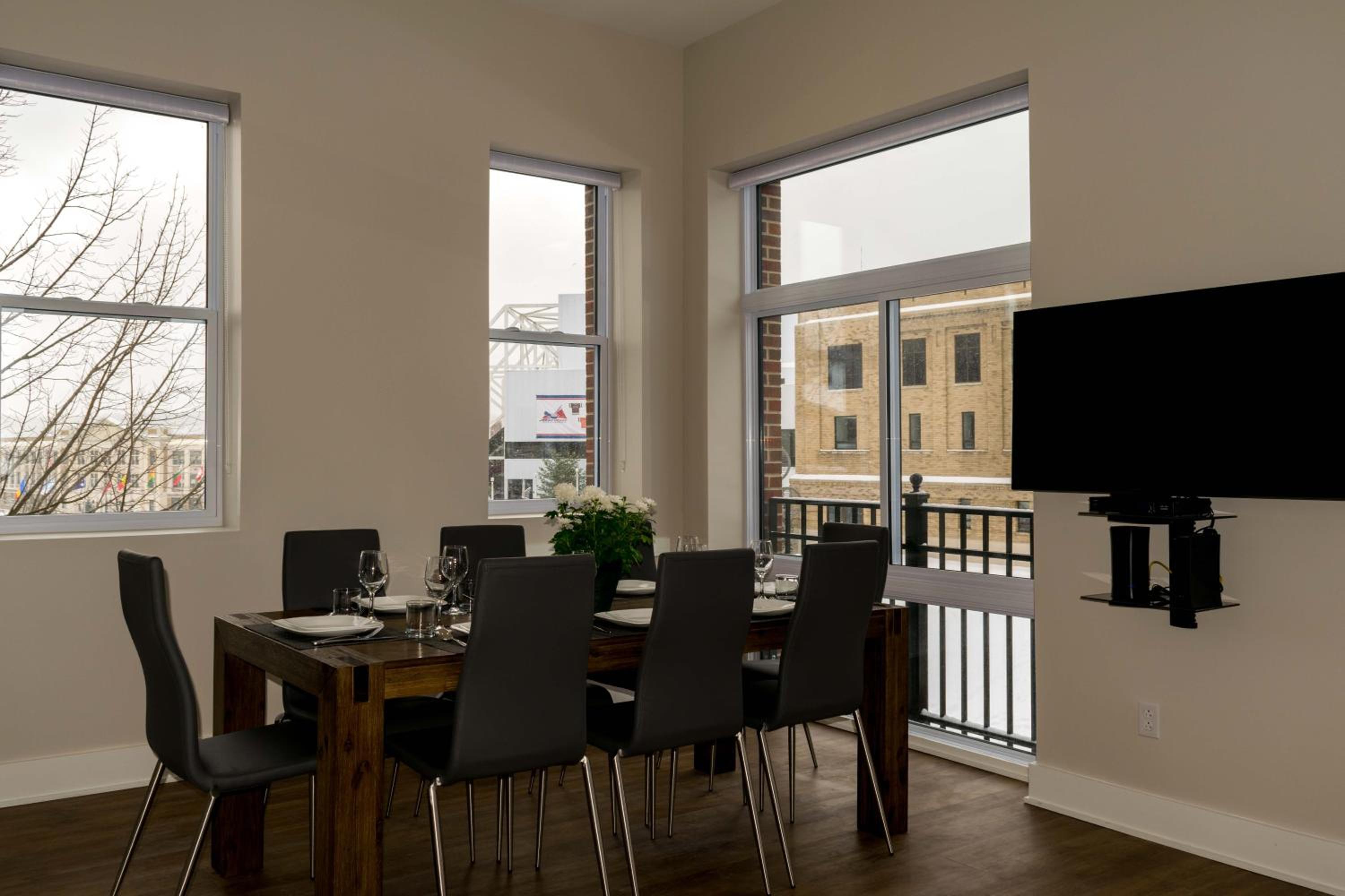 Two-Bedroom Apartment - Photo 5