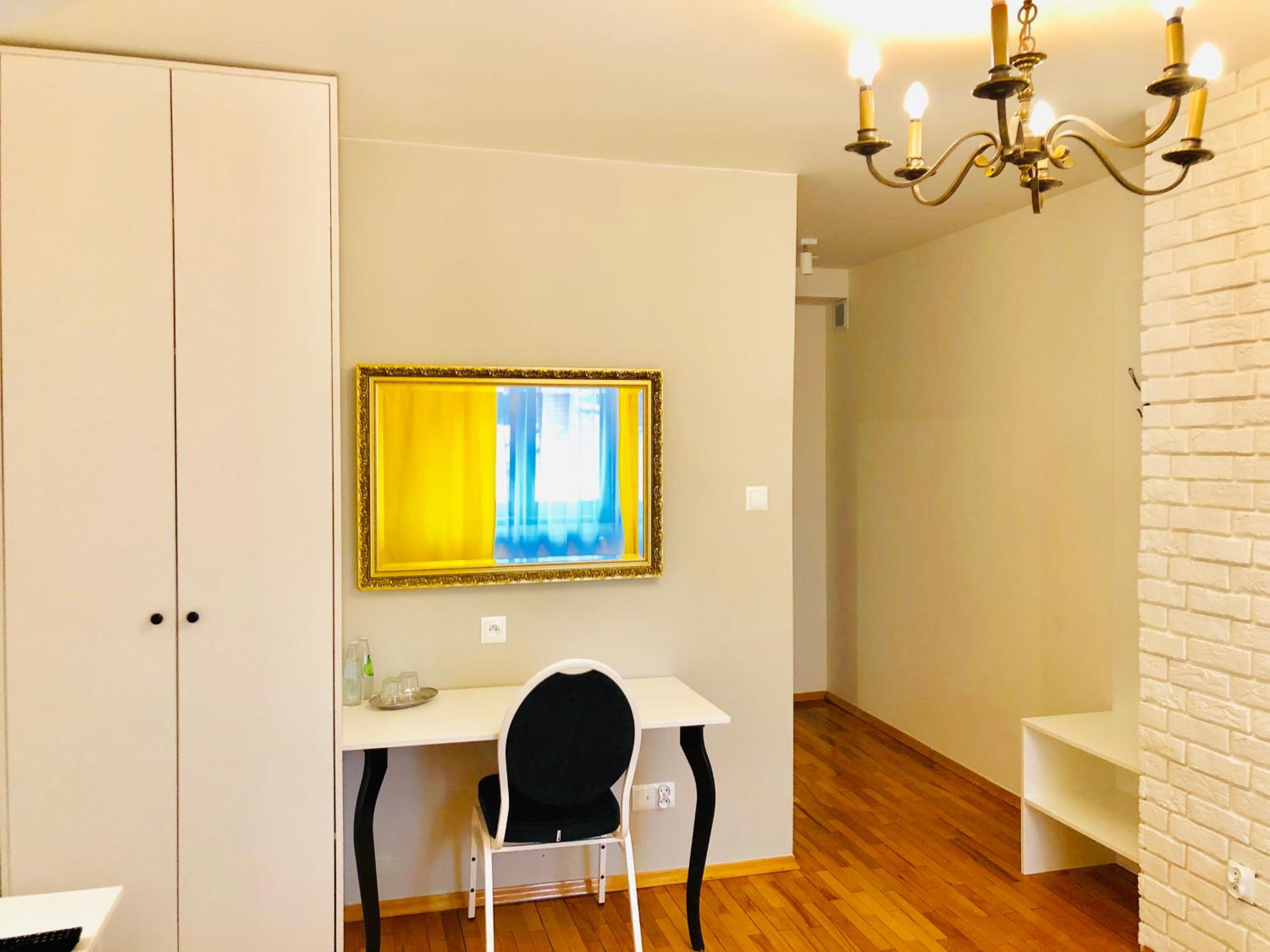 Deluxe Double or Twin Room - Photo 6
