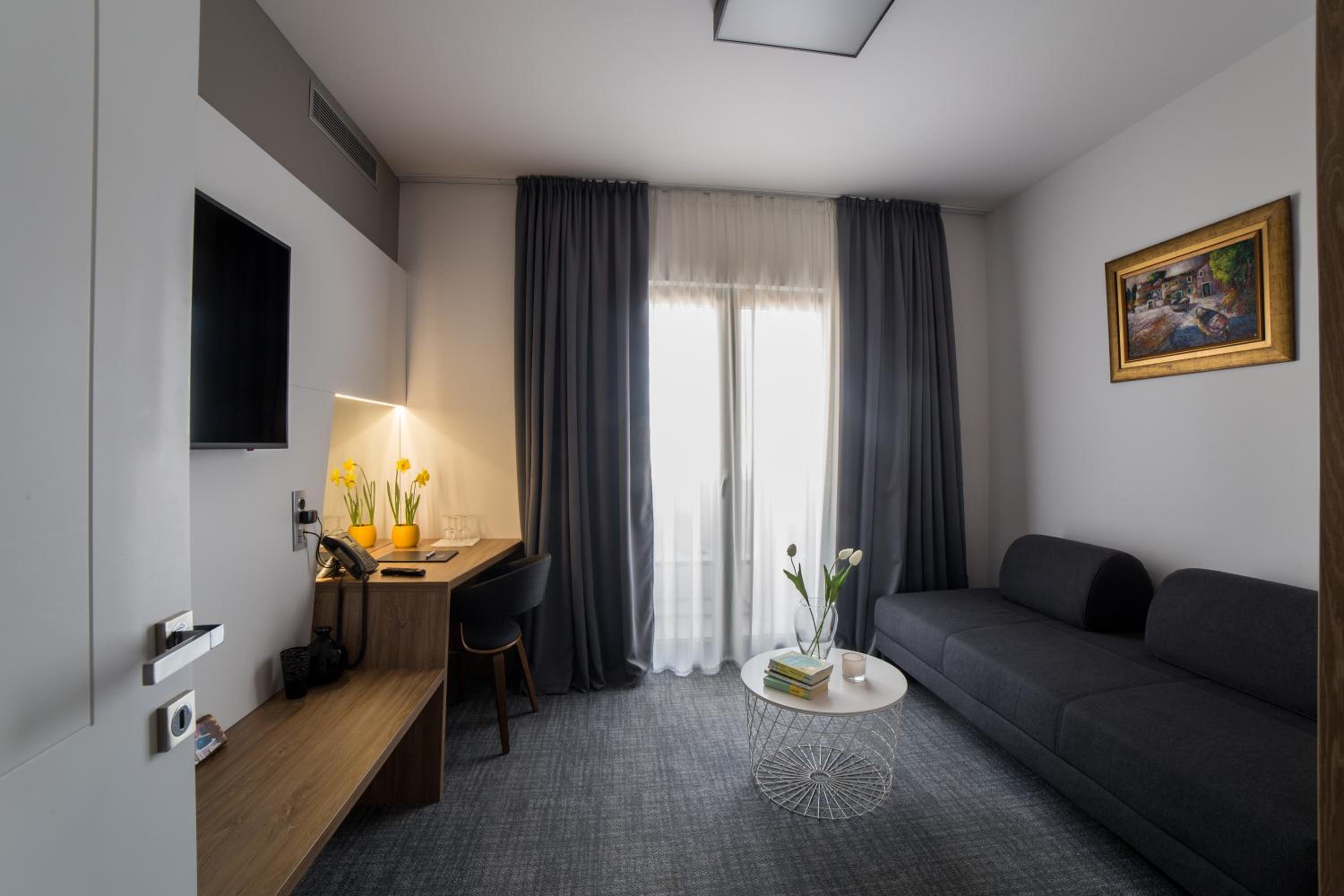 Junior Suite - Photo 1