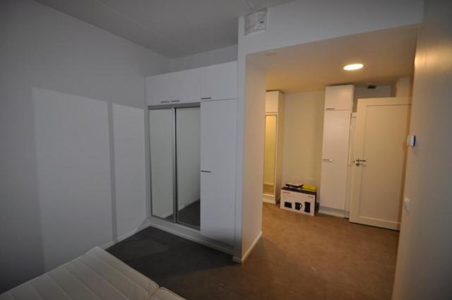 One-Bedroom Apartment with Sauna - Photo 9