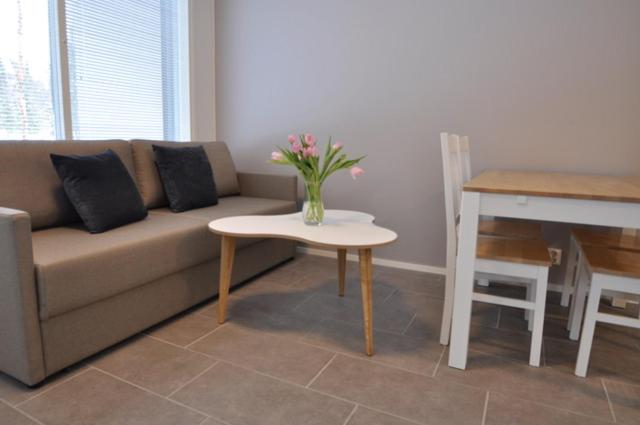 One-Bedroom Apartment with Sauna - Photo 12