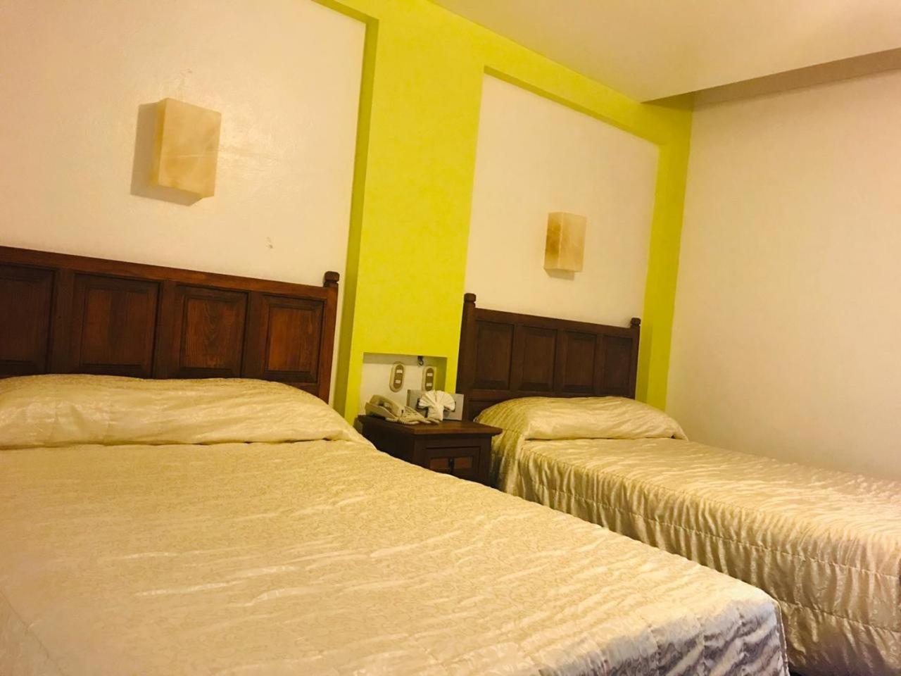 Double Room - Photo 17