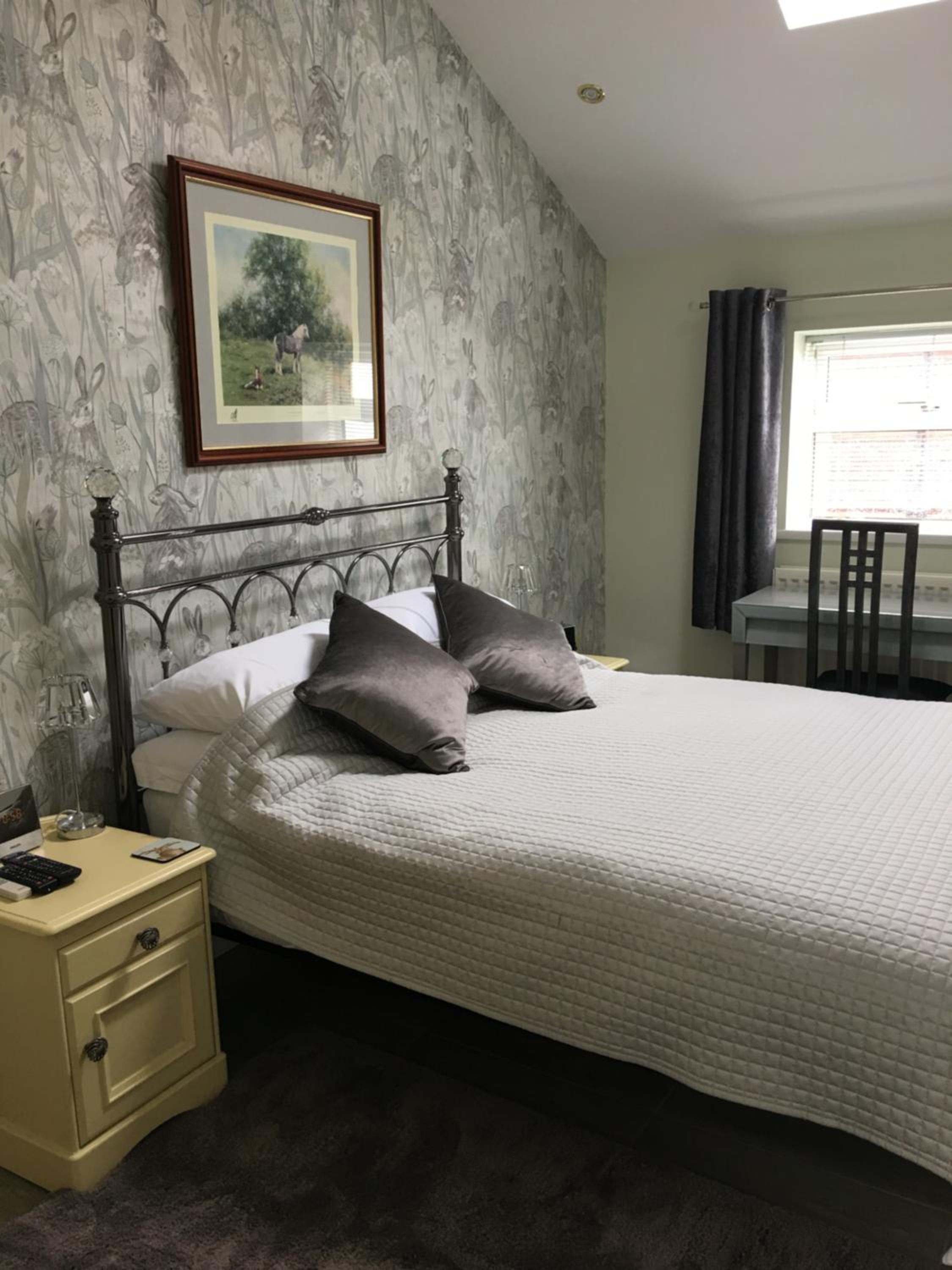 Deluxe King Room photo 2