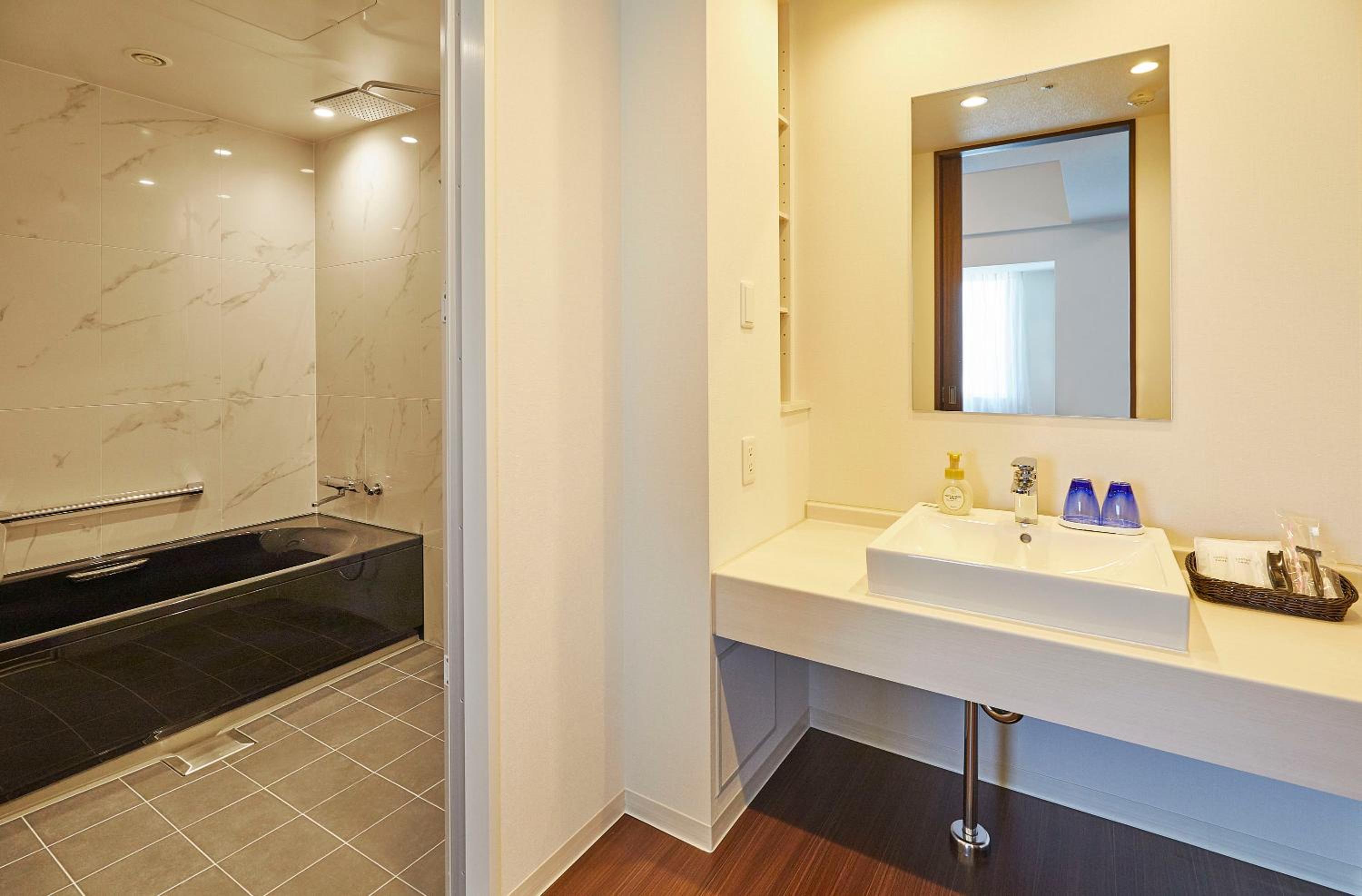 Deluxe Twin Room - Non-Smoking - Photo 3