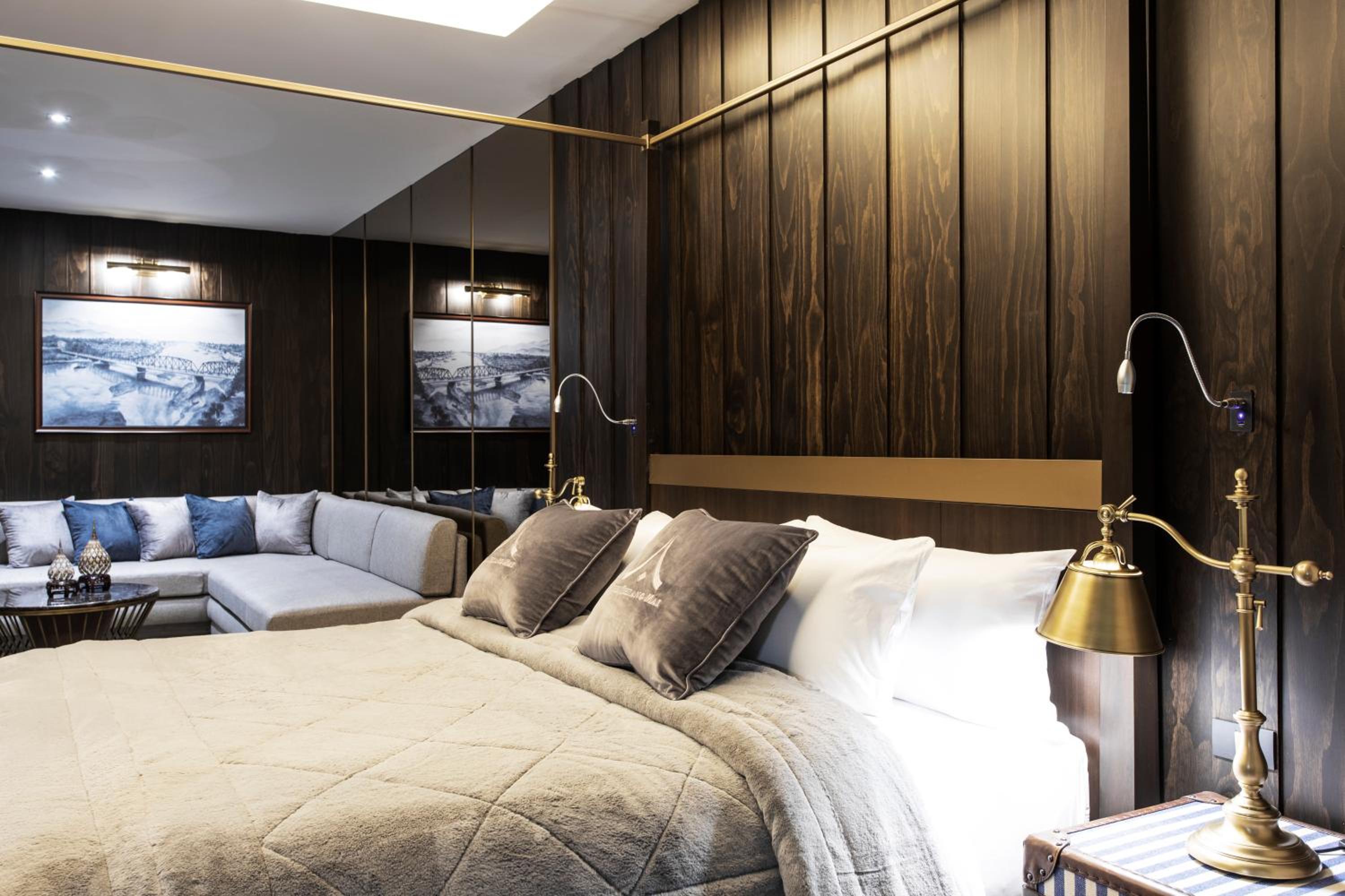 The Heritage House Junior Suite - Photo 4