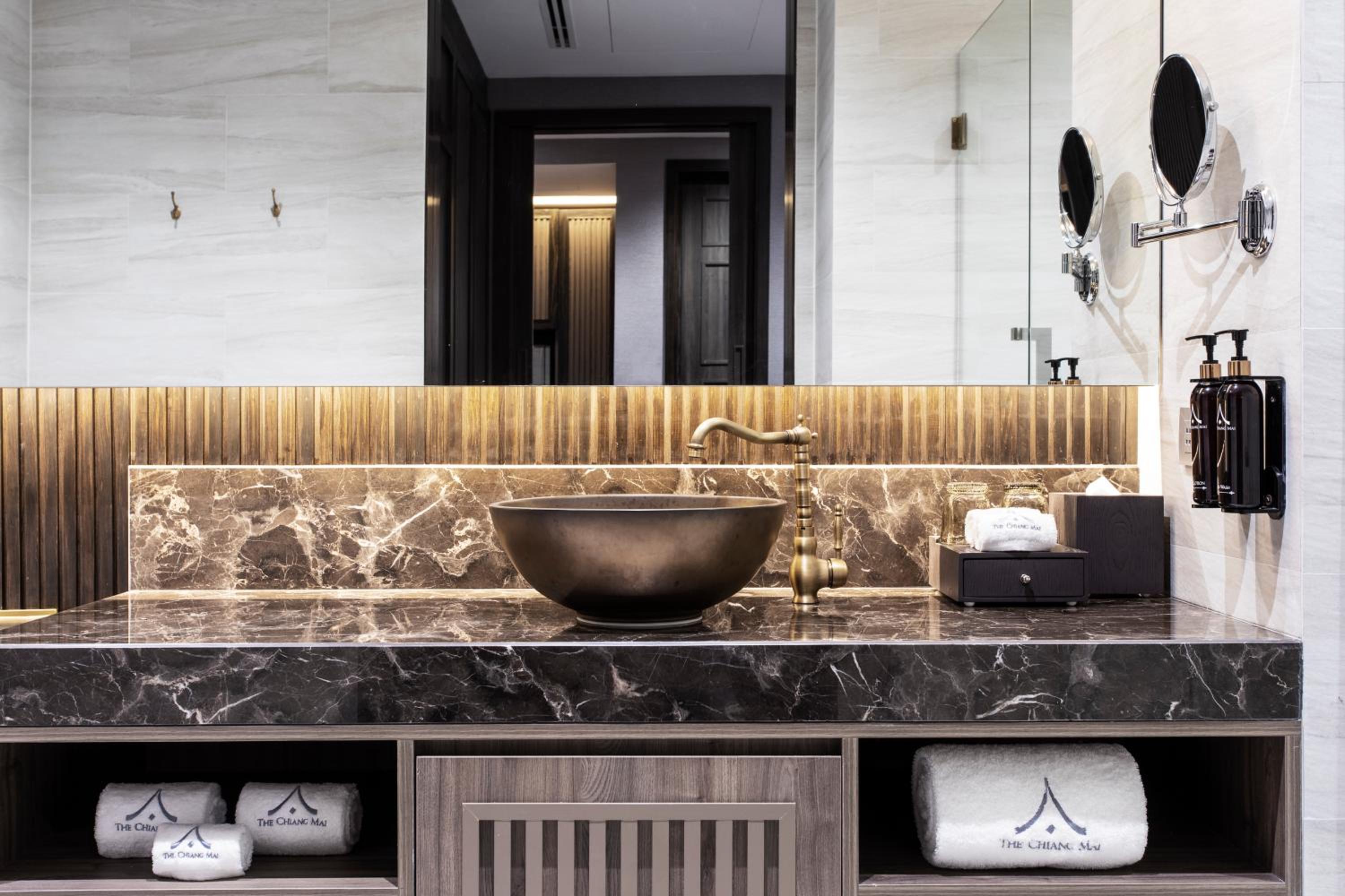 The Heritage House Suite - Photo 10