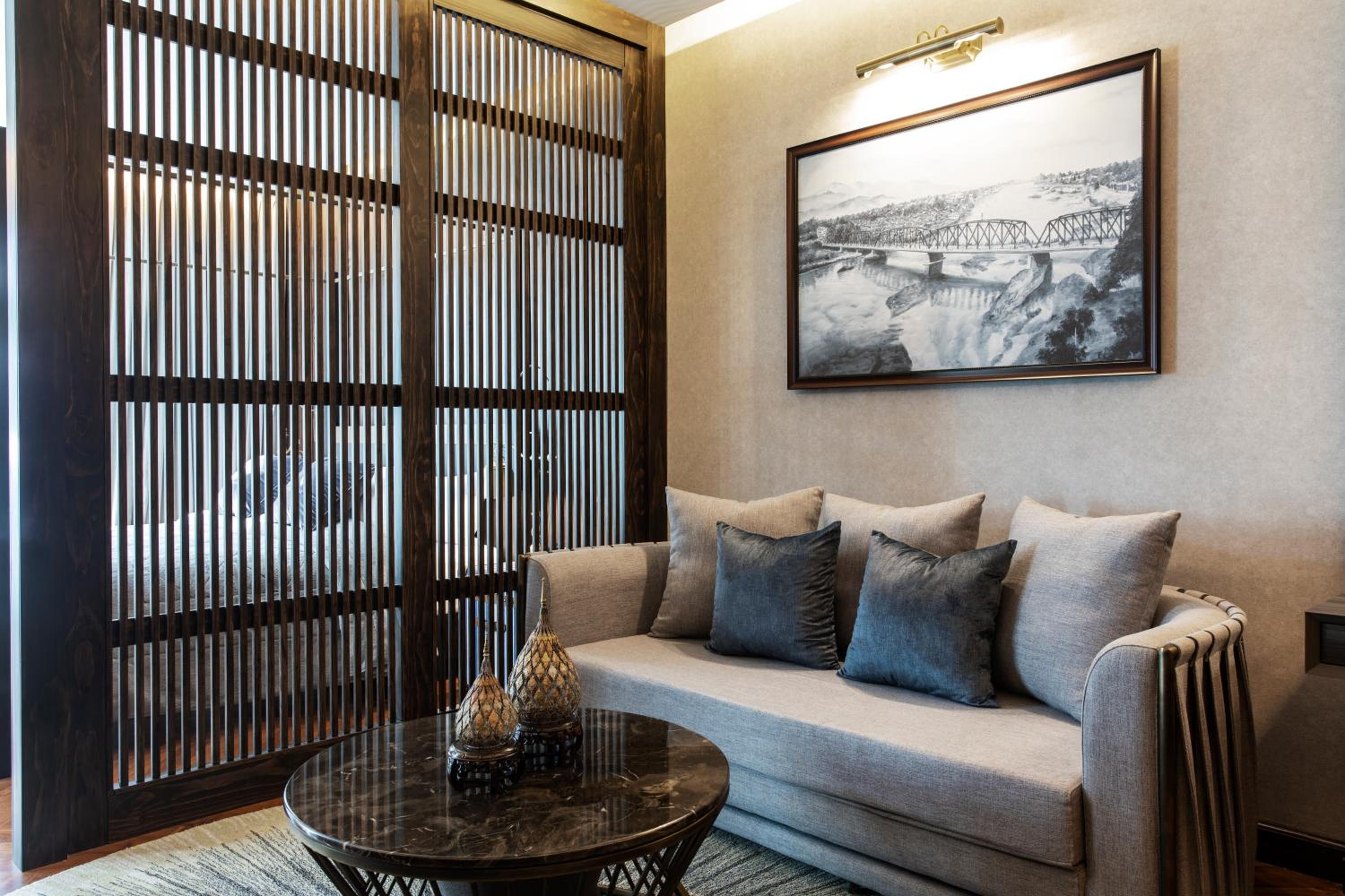 The Heritage House Suite - Photo 5