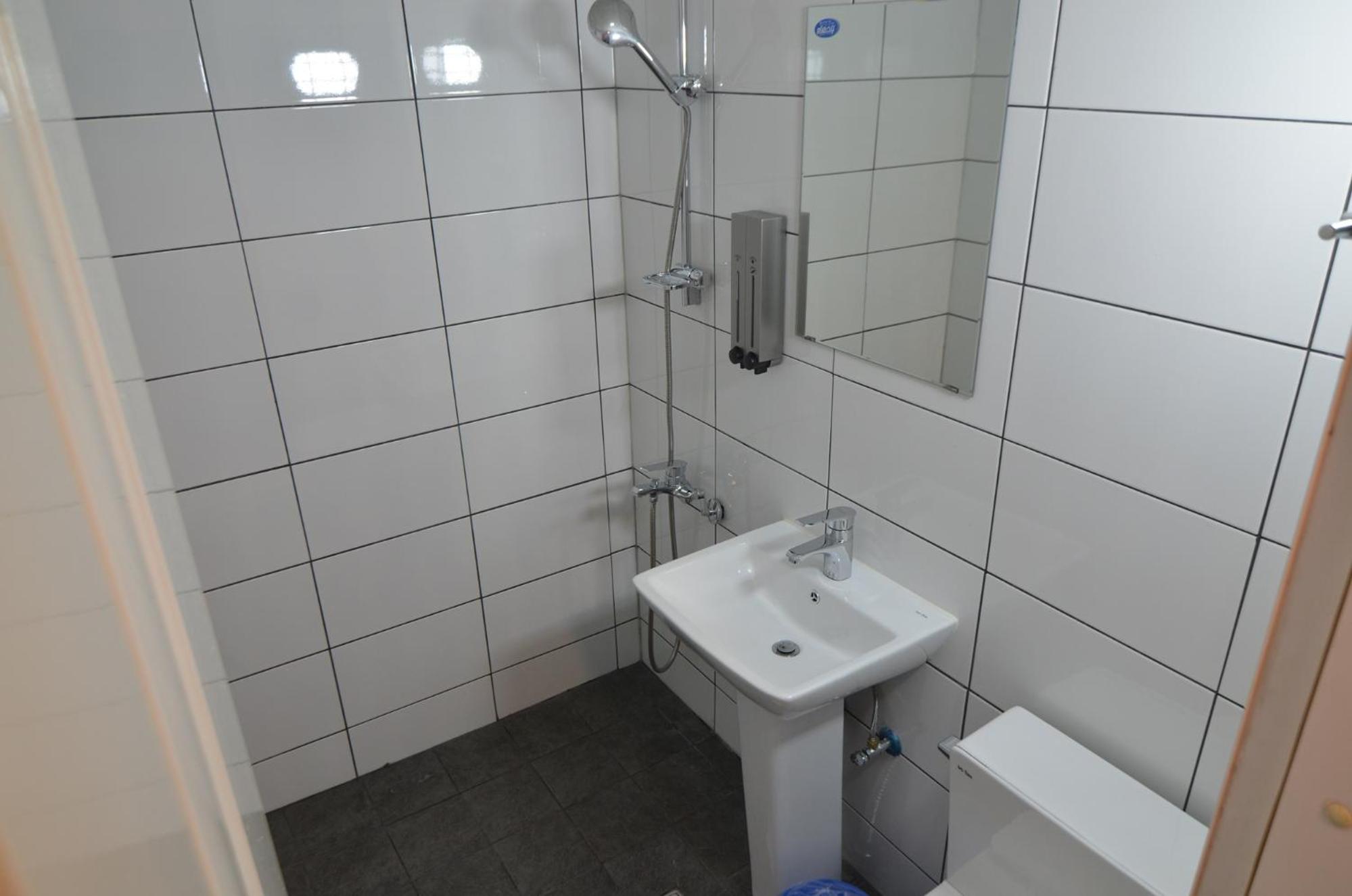 Double Room with Private Bathroom - Photo 5