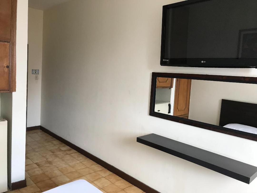 Standard Double Room with Fan photo 2