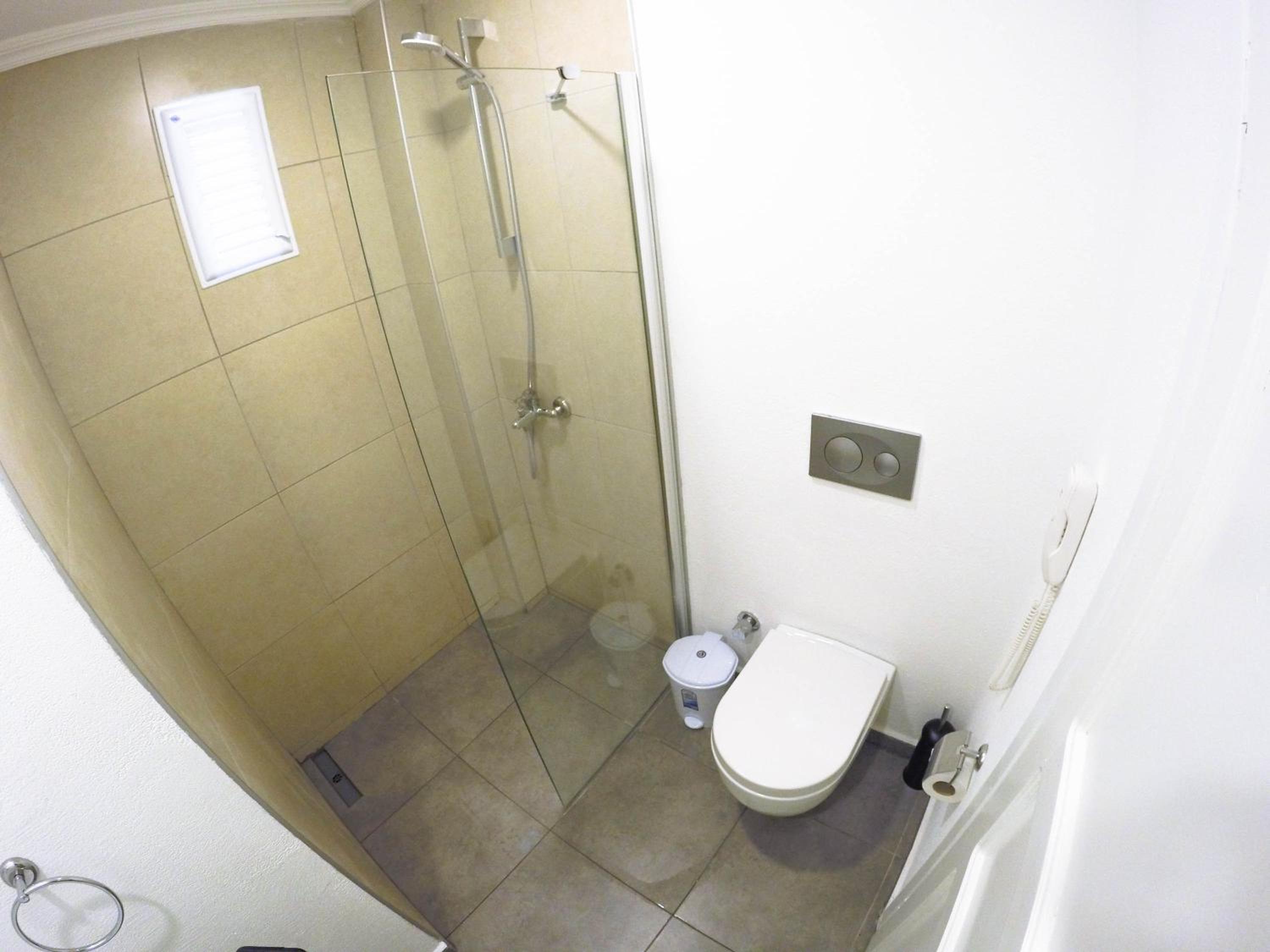 Standard Double Room - Photo 2