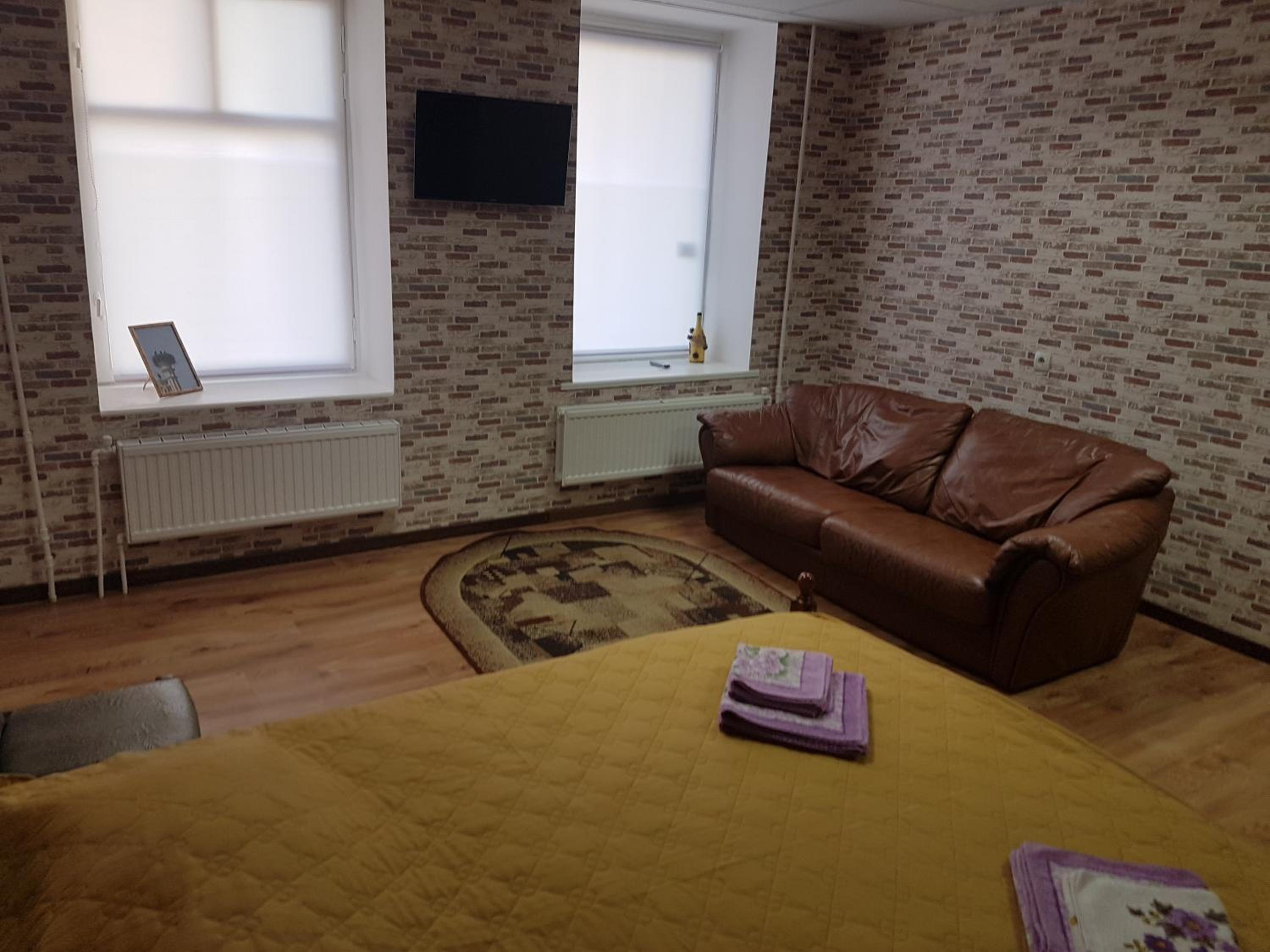 One-Bedroom Apartment - Photo 5