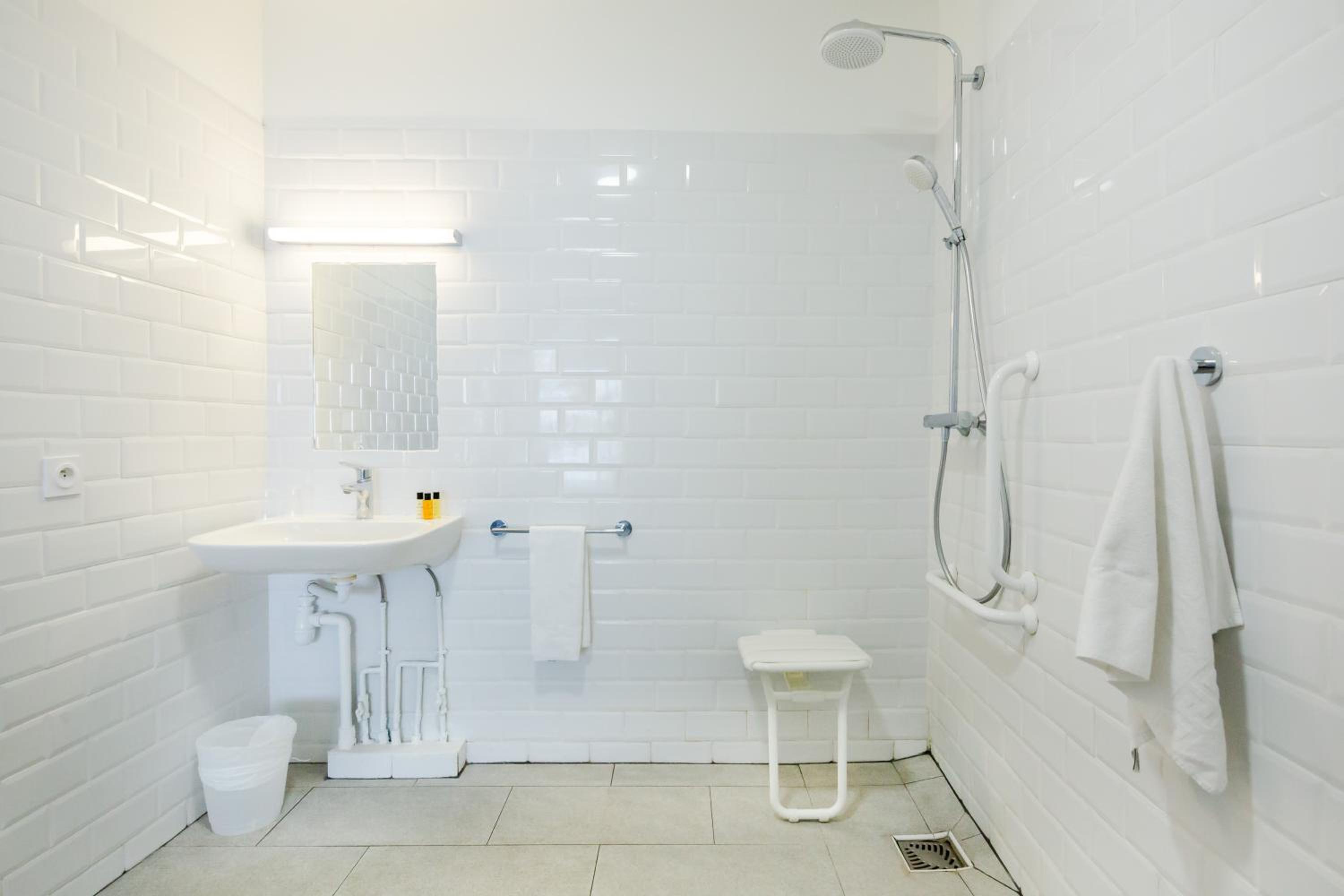 Double Room - Disability Access - Photo 2