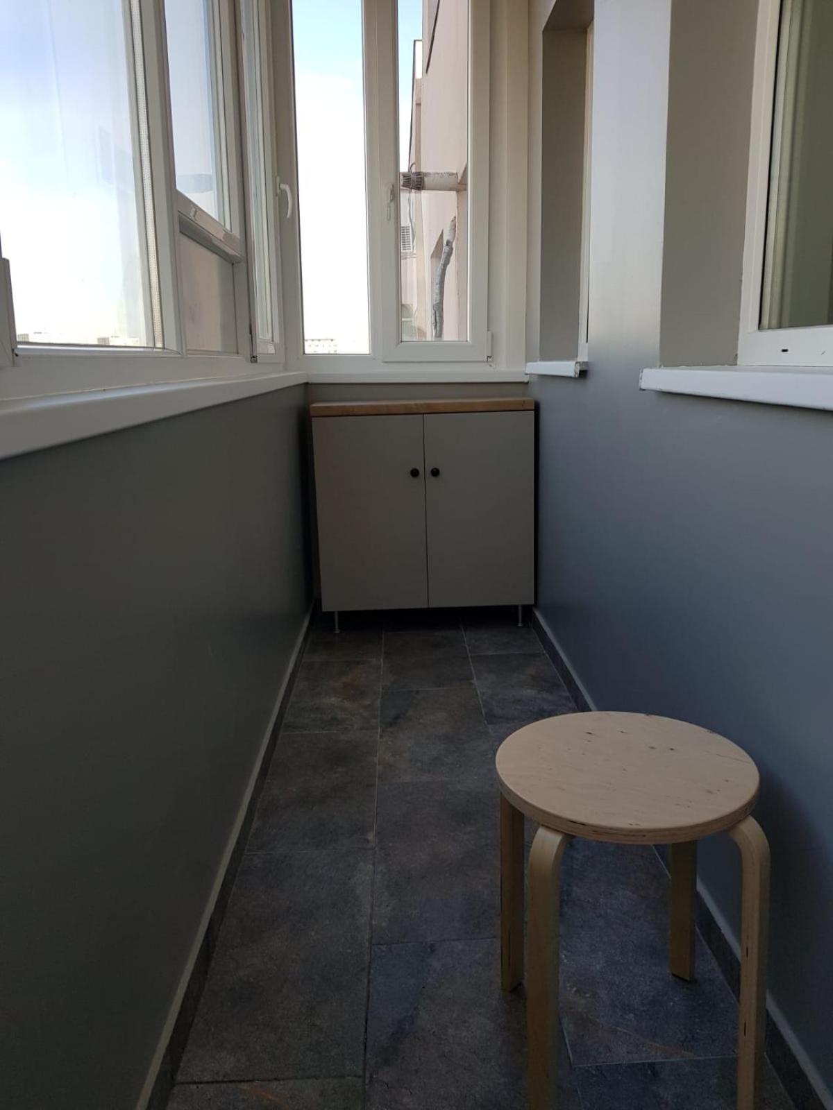 Studio Apartment - Photo 2