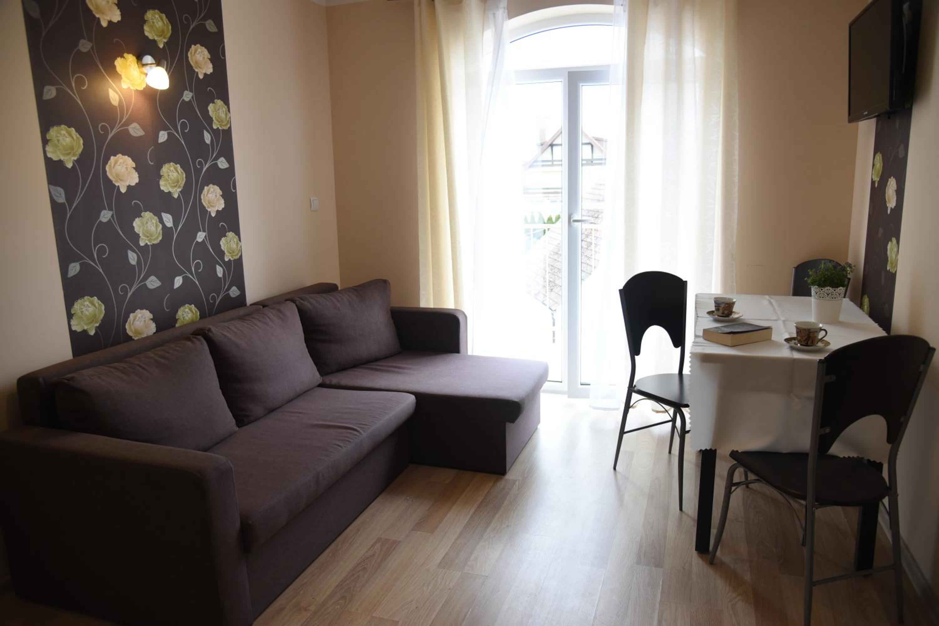 Twin Room with Balcony photo 2