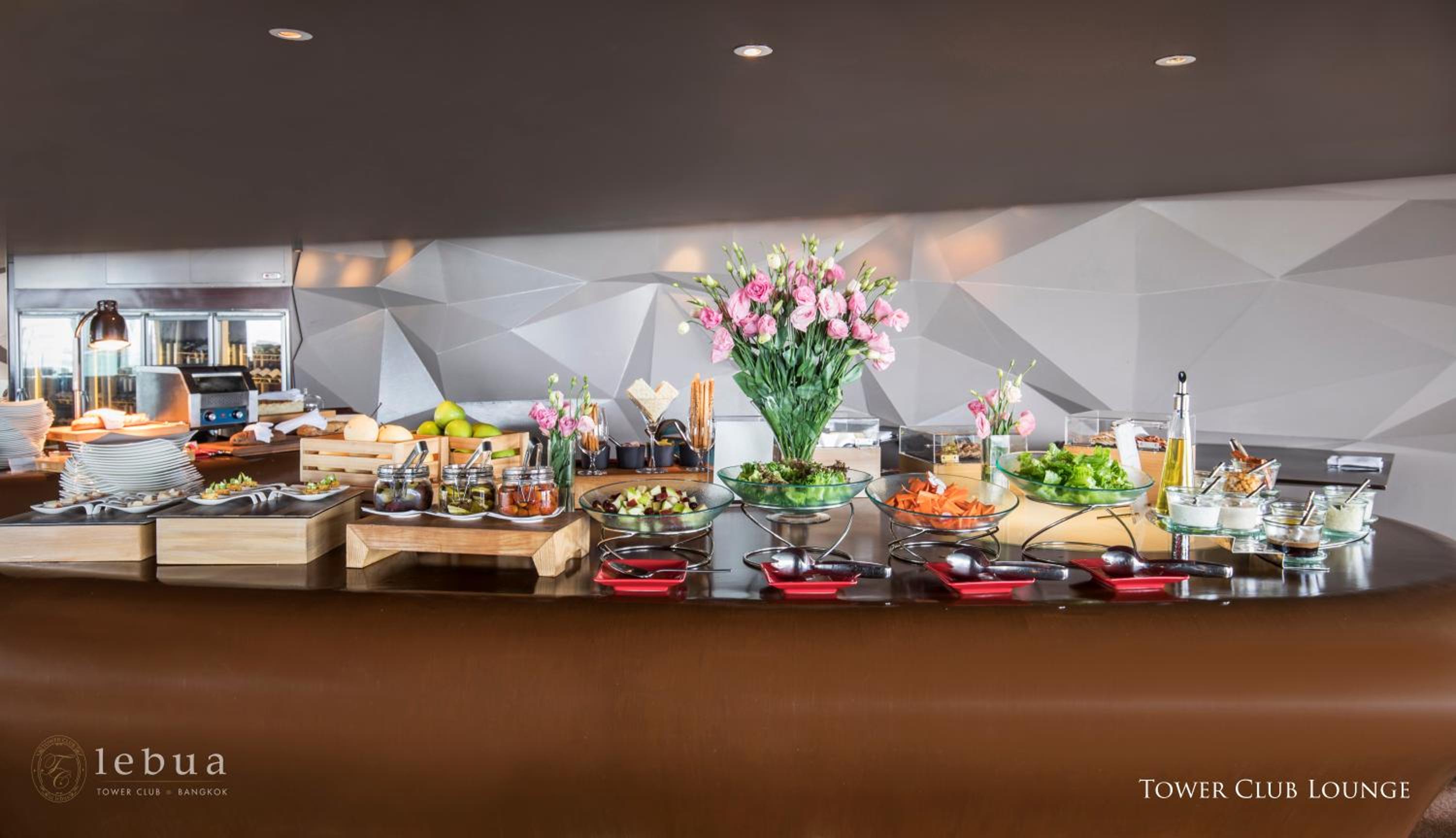 Tower Club Signature Collection City View Suite
