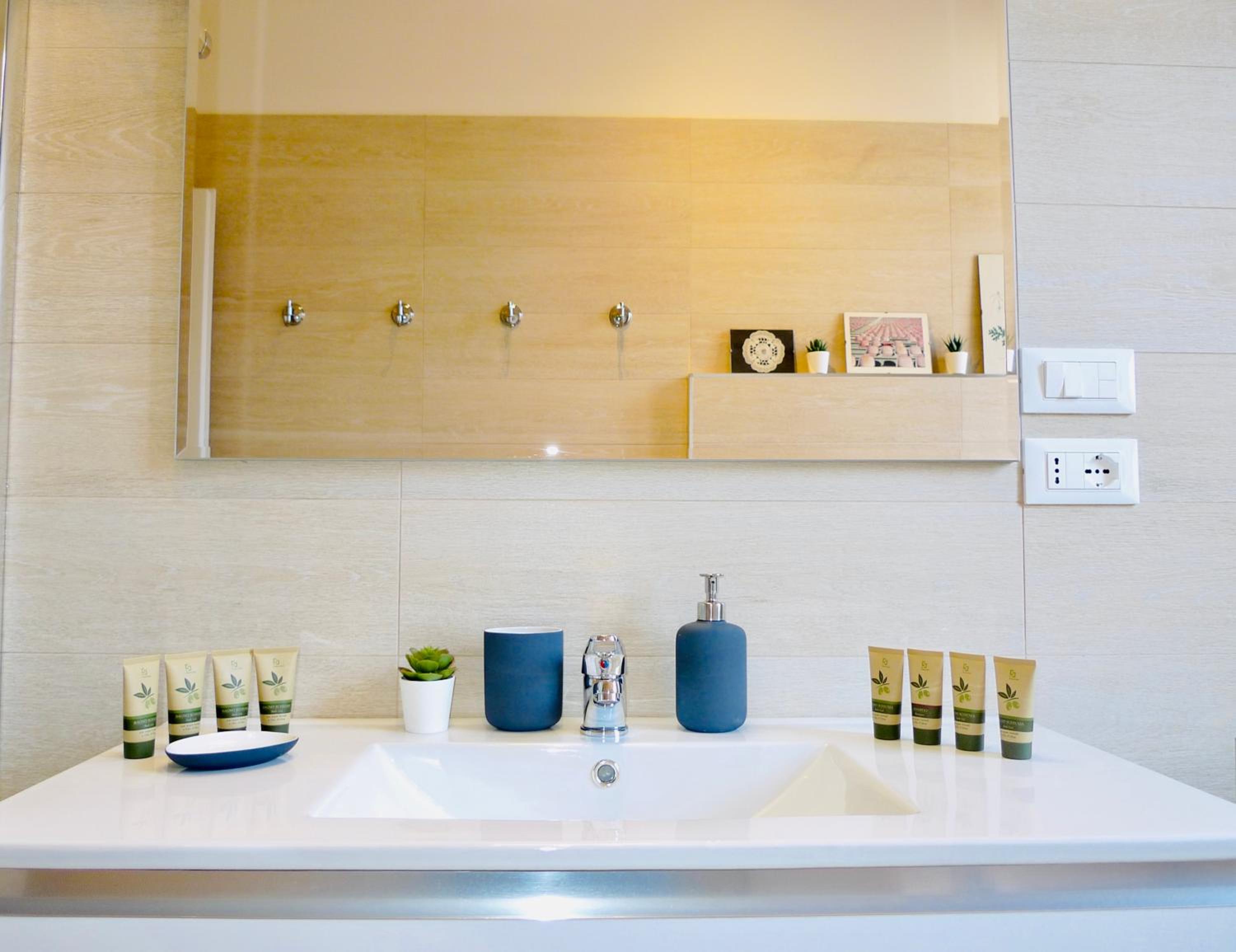 Two-Bedroom Apartment - Photo 14