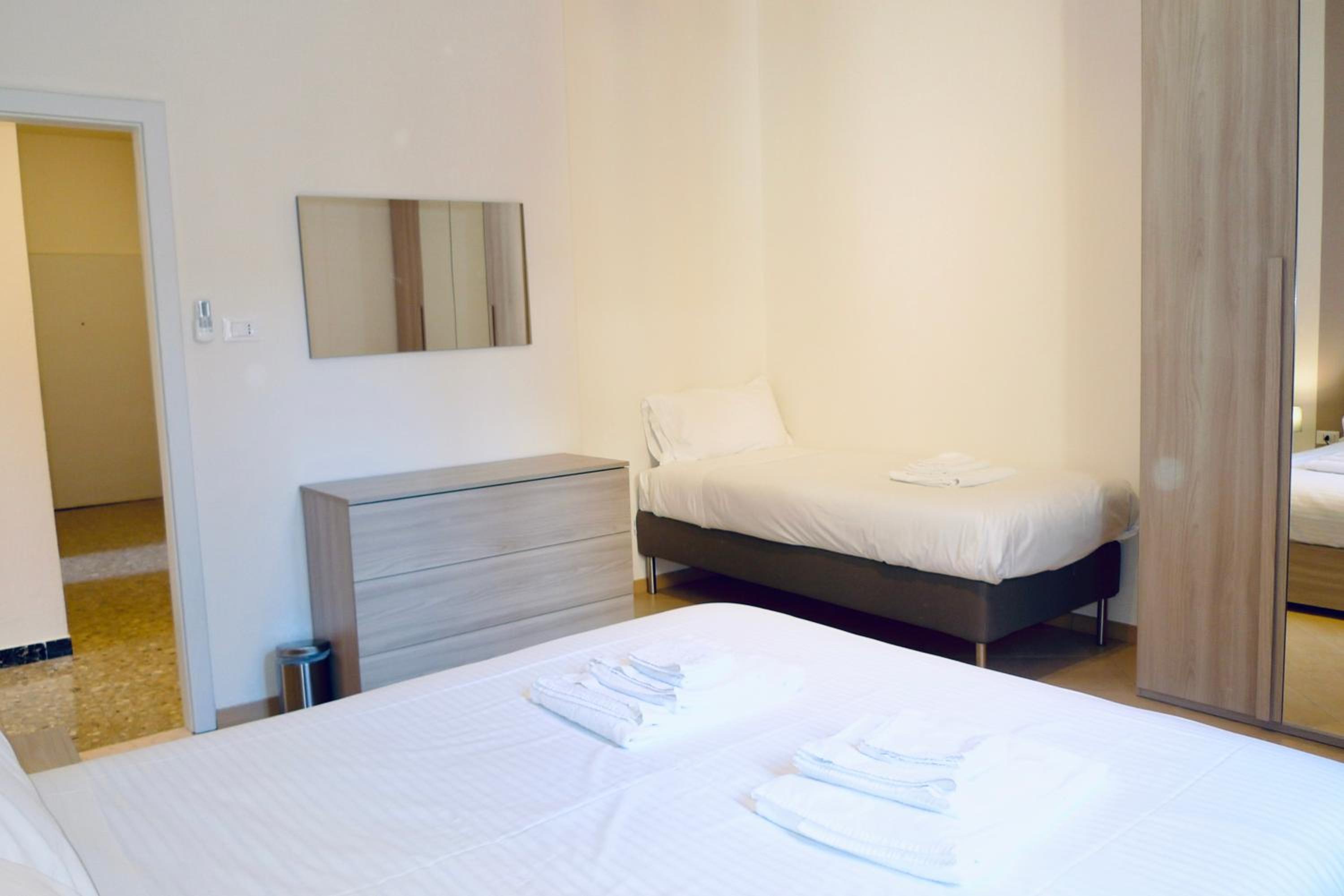 Two-Bedroom Apartment - Photo 8