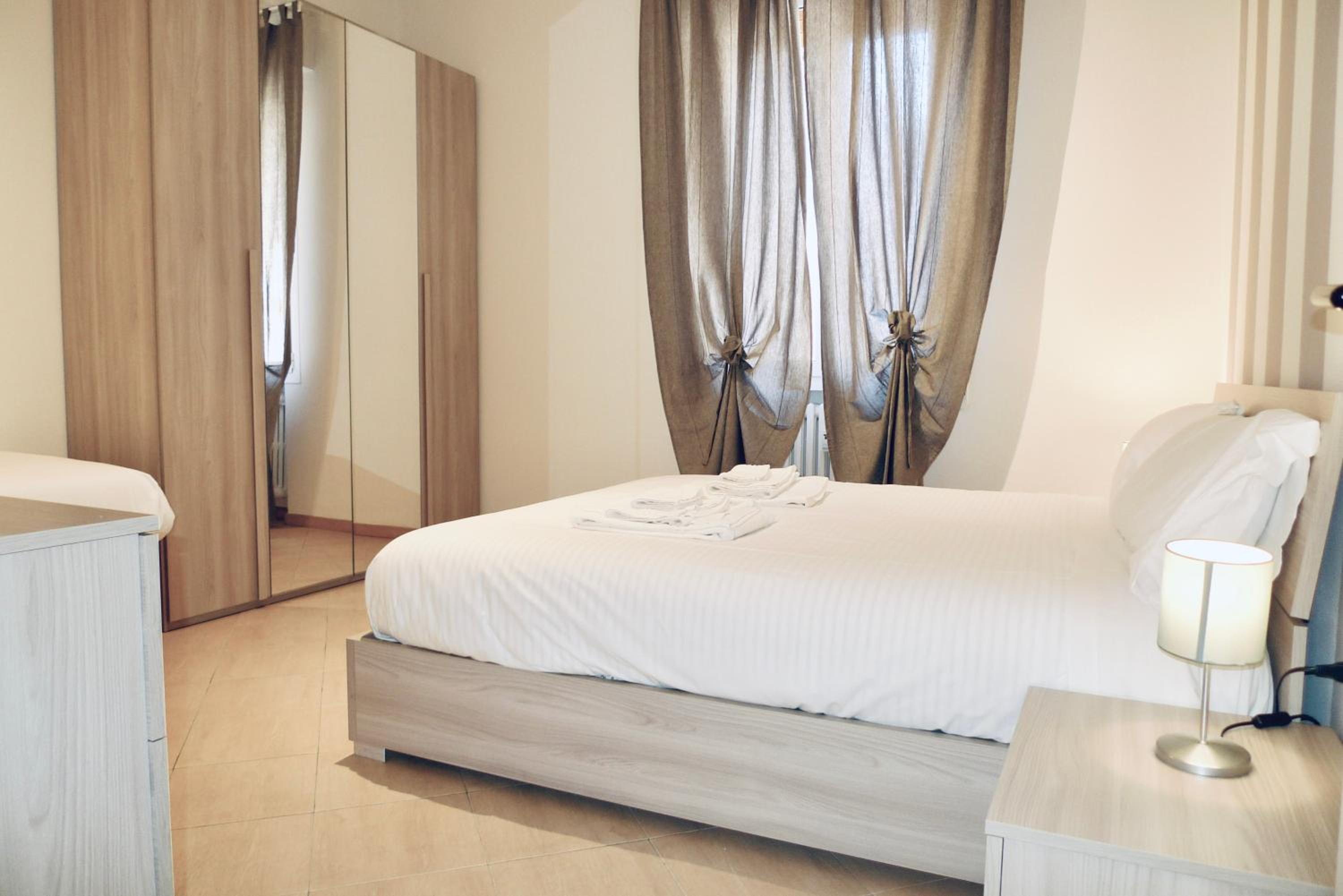 Two-Bedroom Apartment - Photo 16