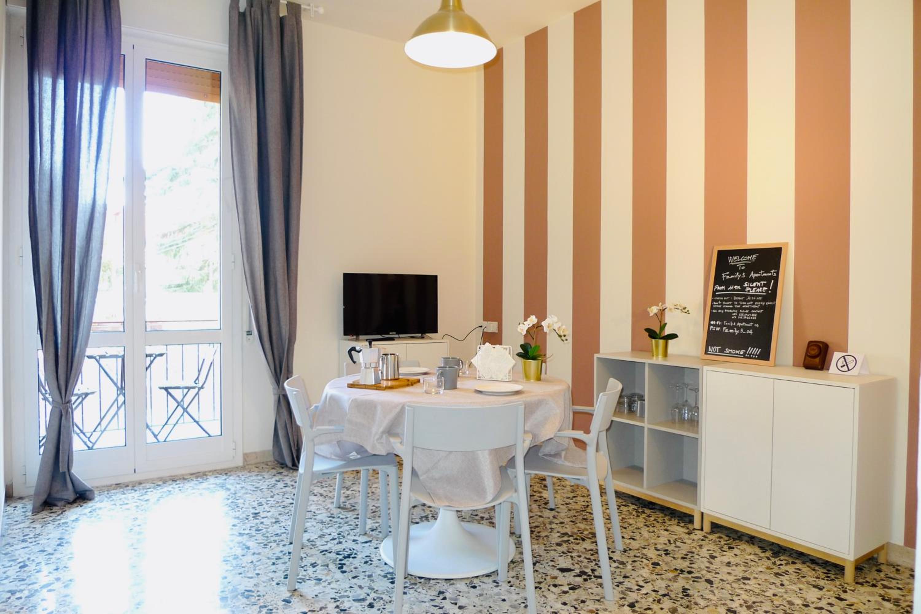 Two-Bedroom Apartment - Photo 21