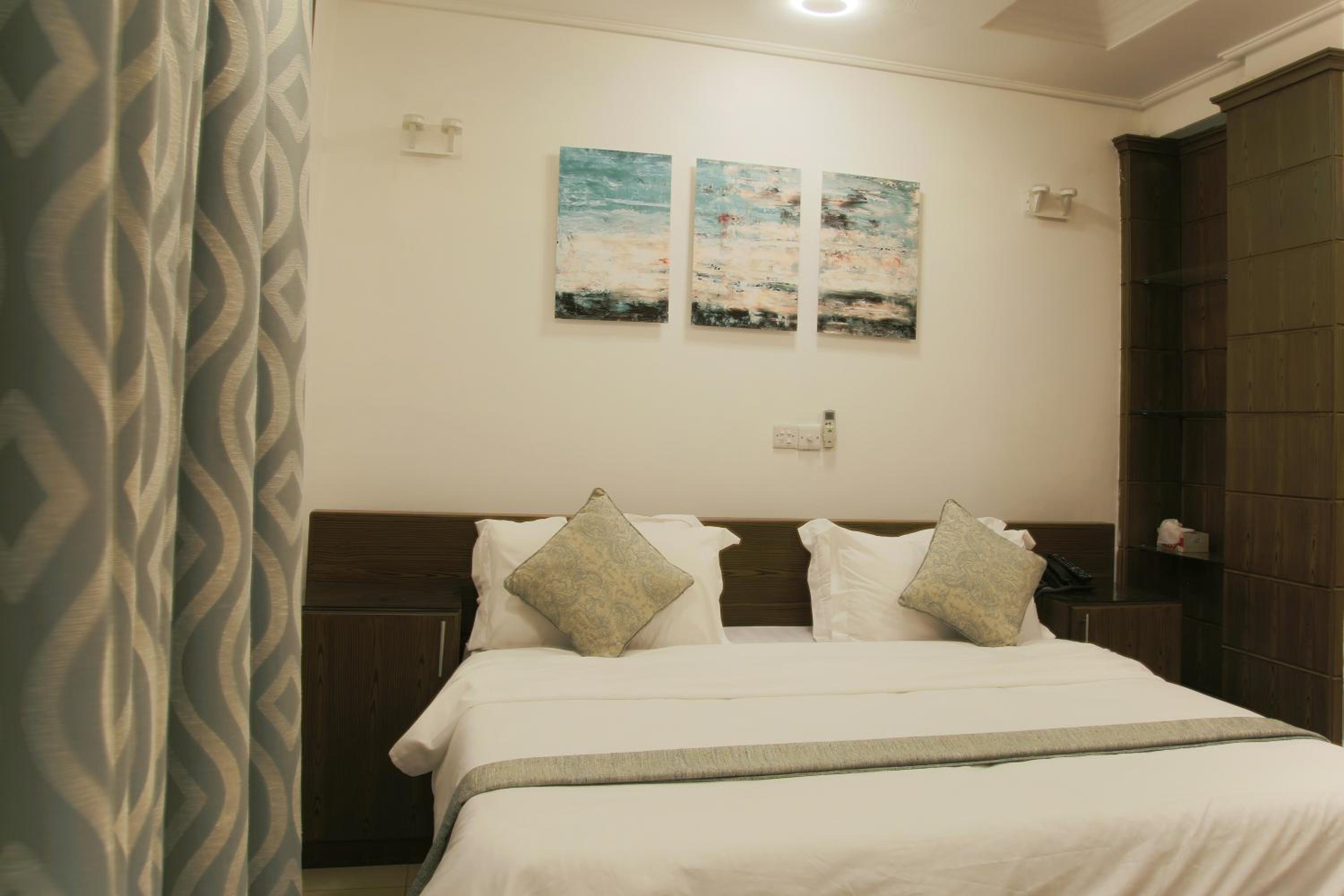Standard Double Room photo 3