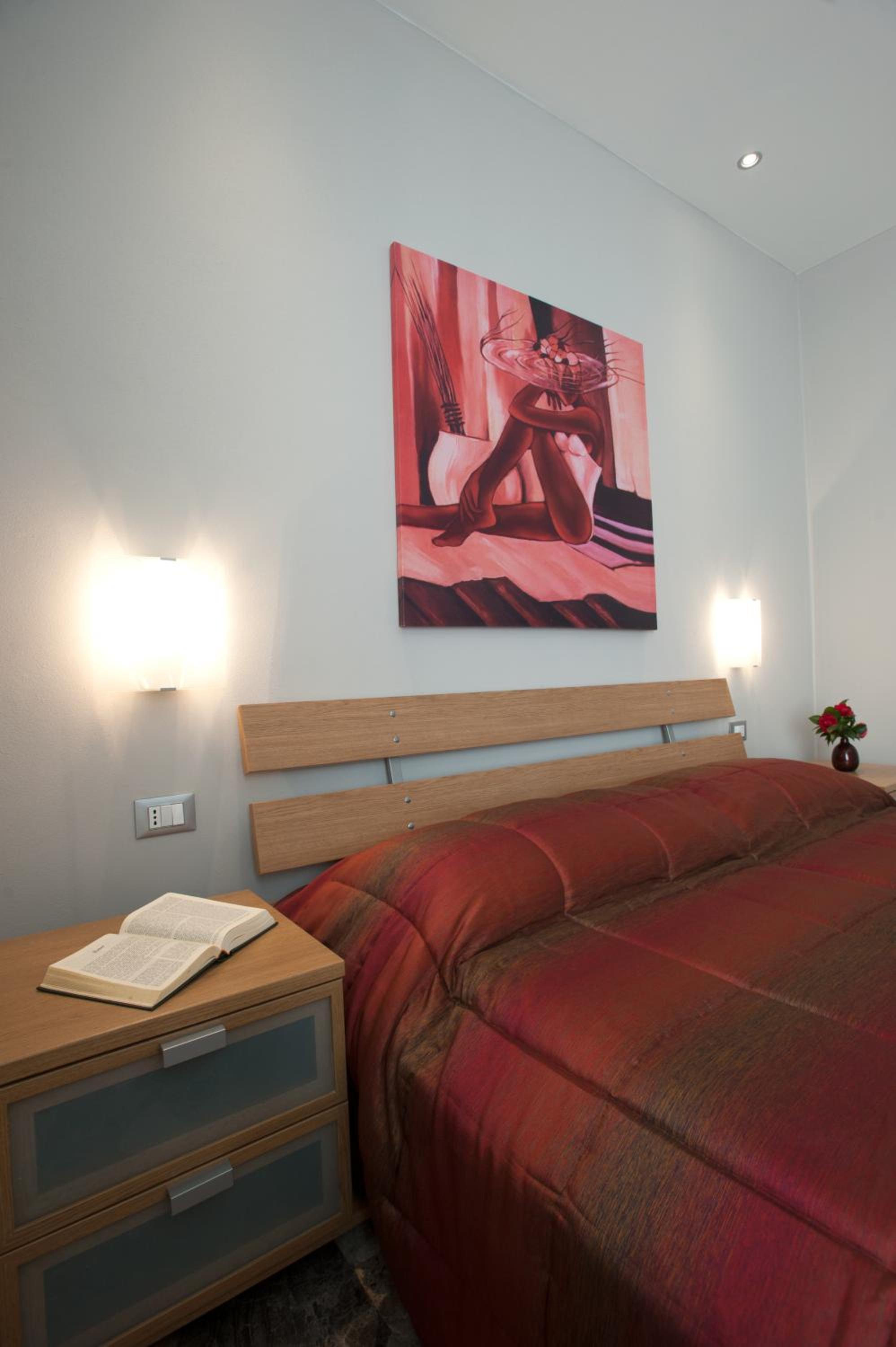 Double Room - Photo 12