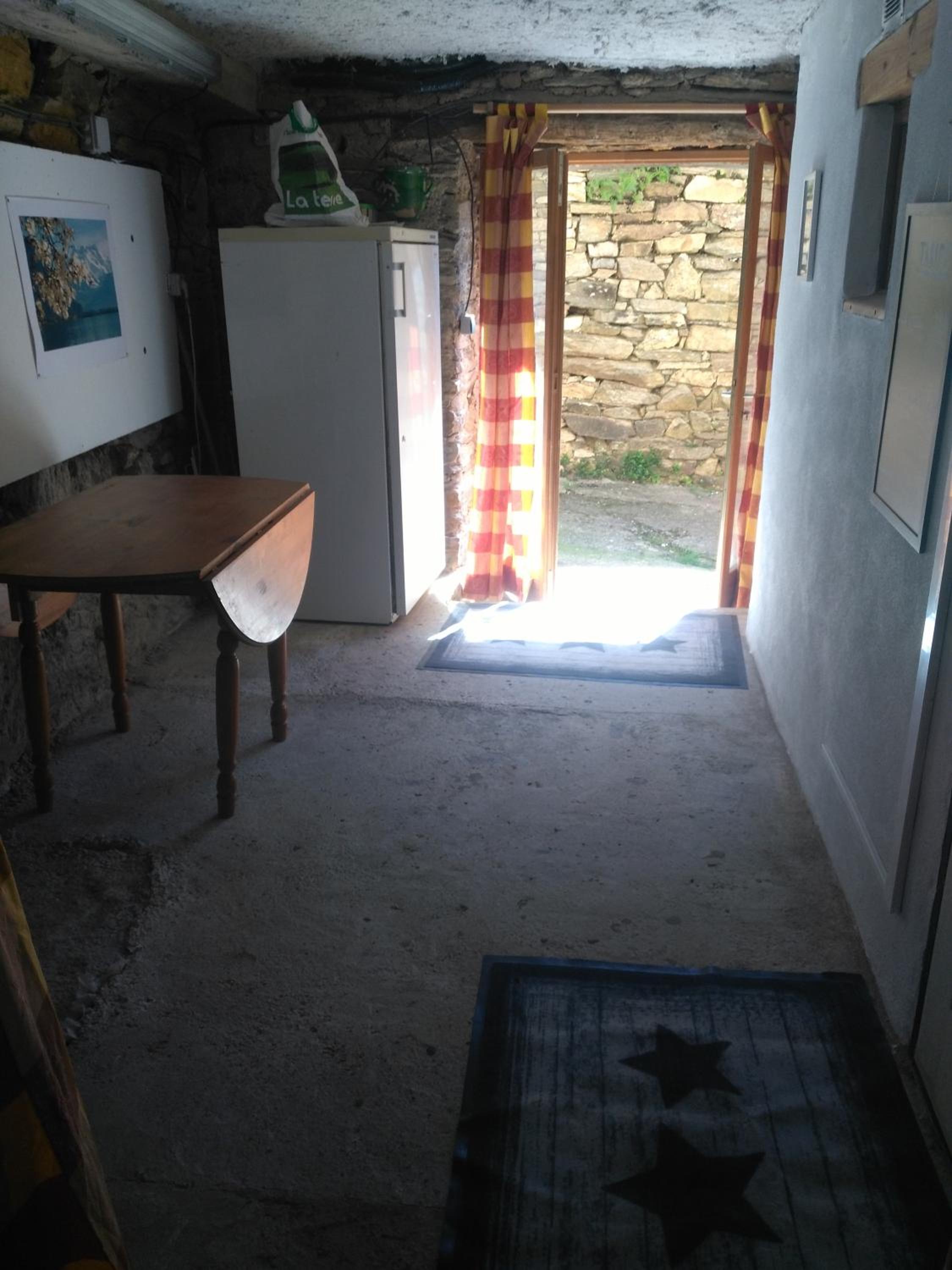 Double Room with Private Bathroom - Photo 26