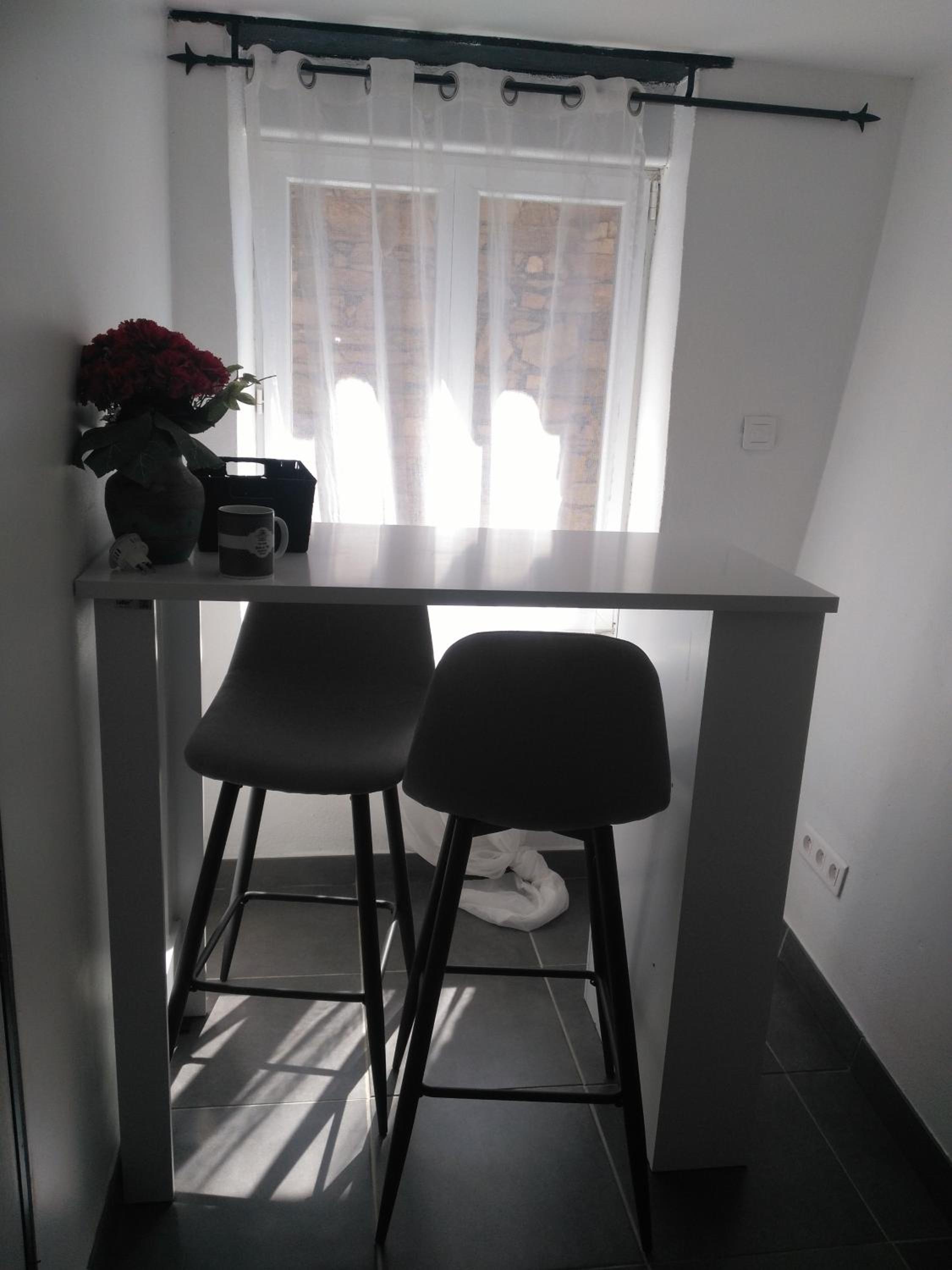 Double Room with Private Bathroom - Photo 25